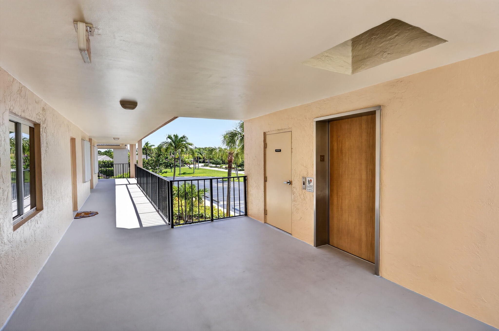 JUPITER BAY EAST CONDO - Residential Lease