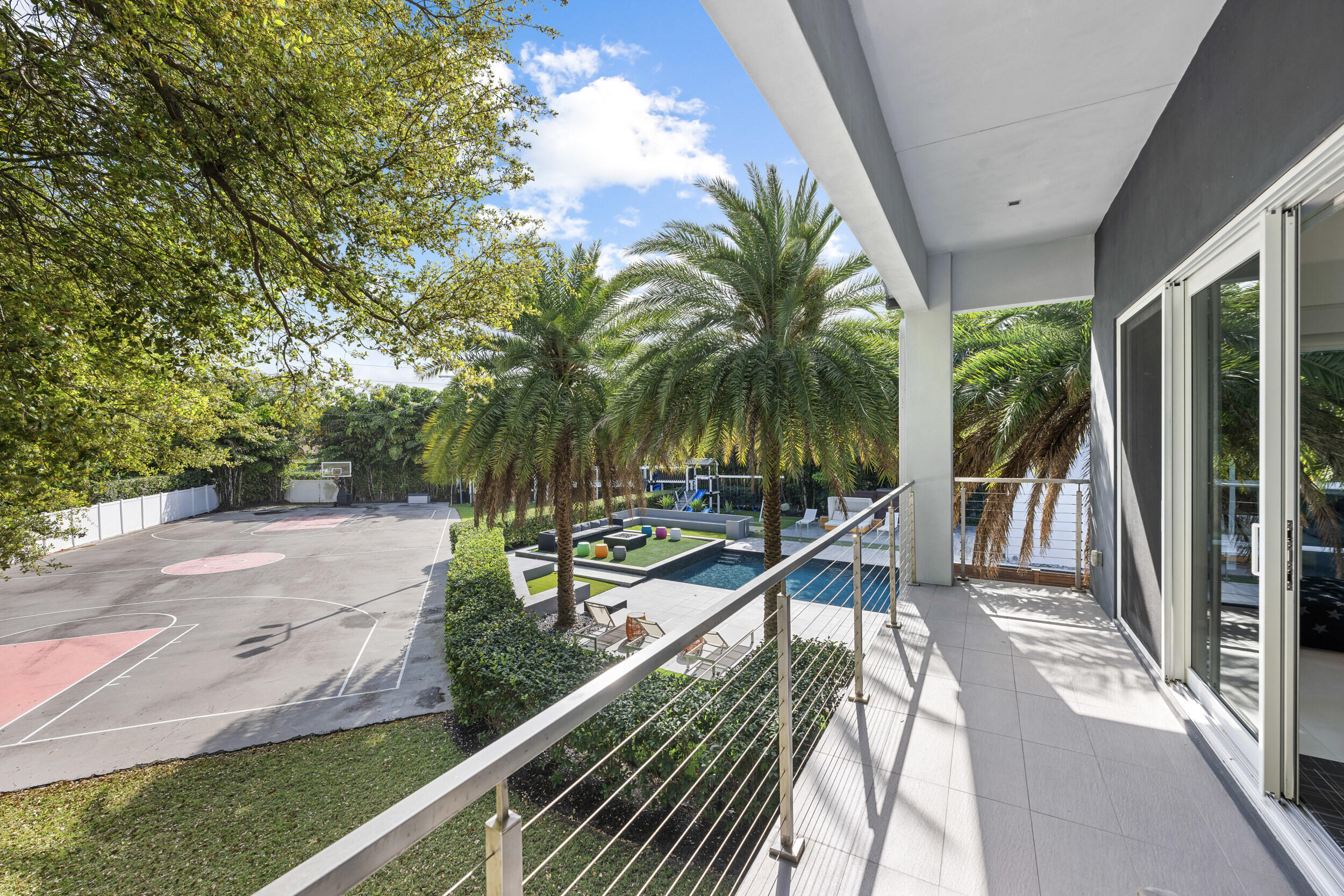 DEL MAR VILLAGE - Residential