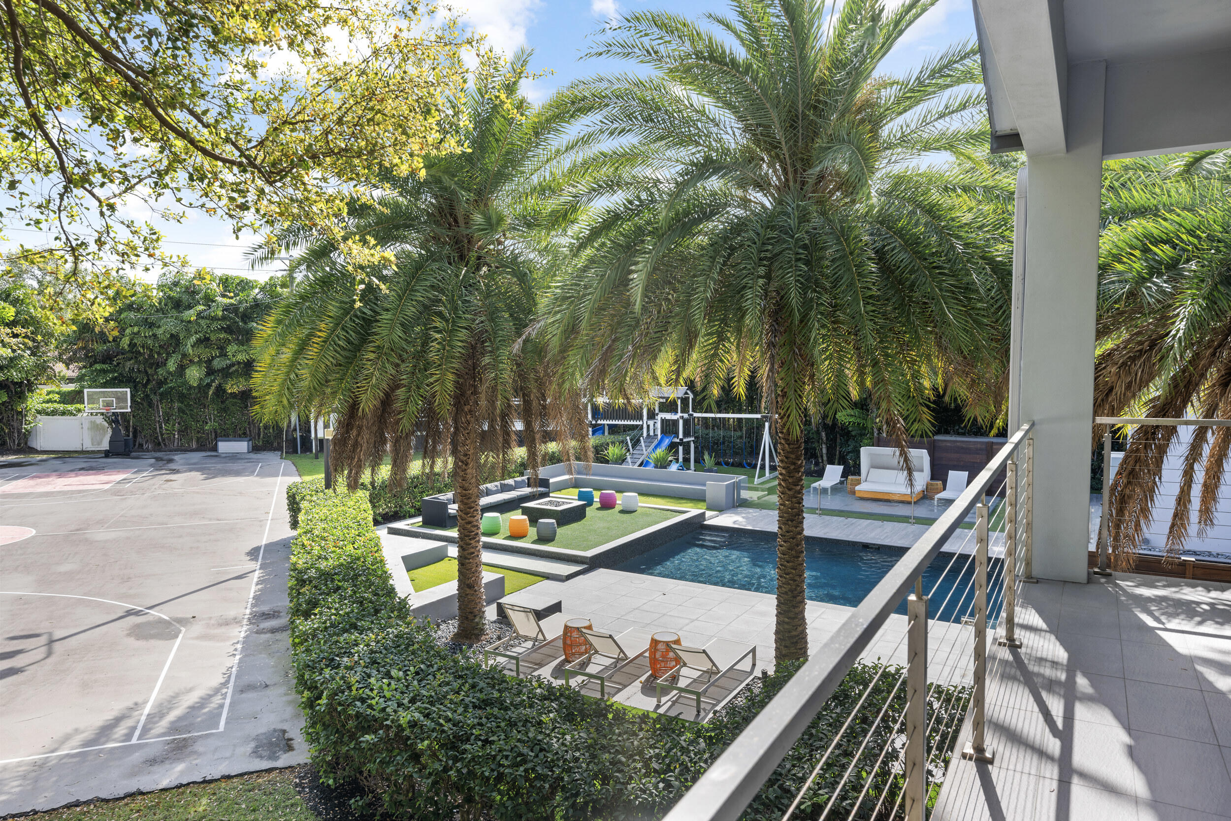 DEL MAR VILLAGE - Residential