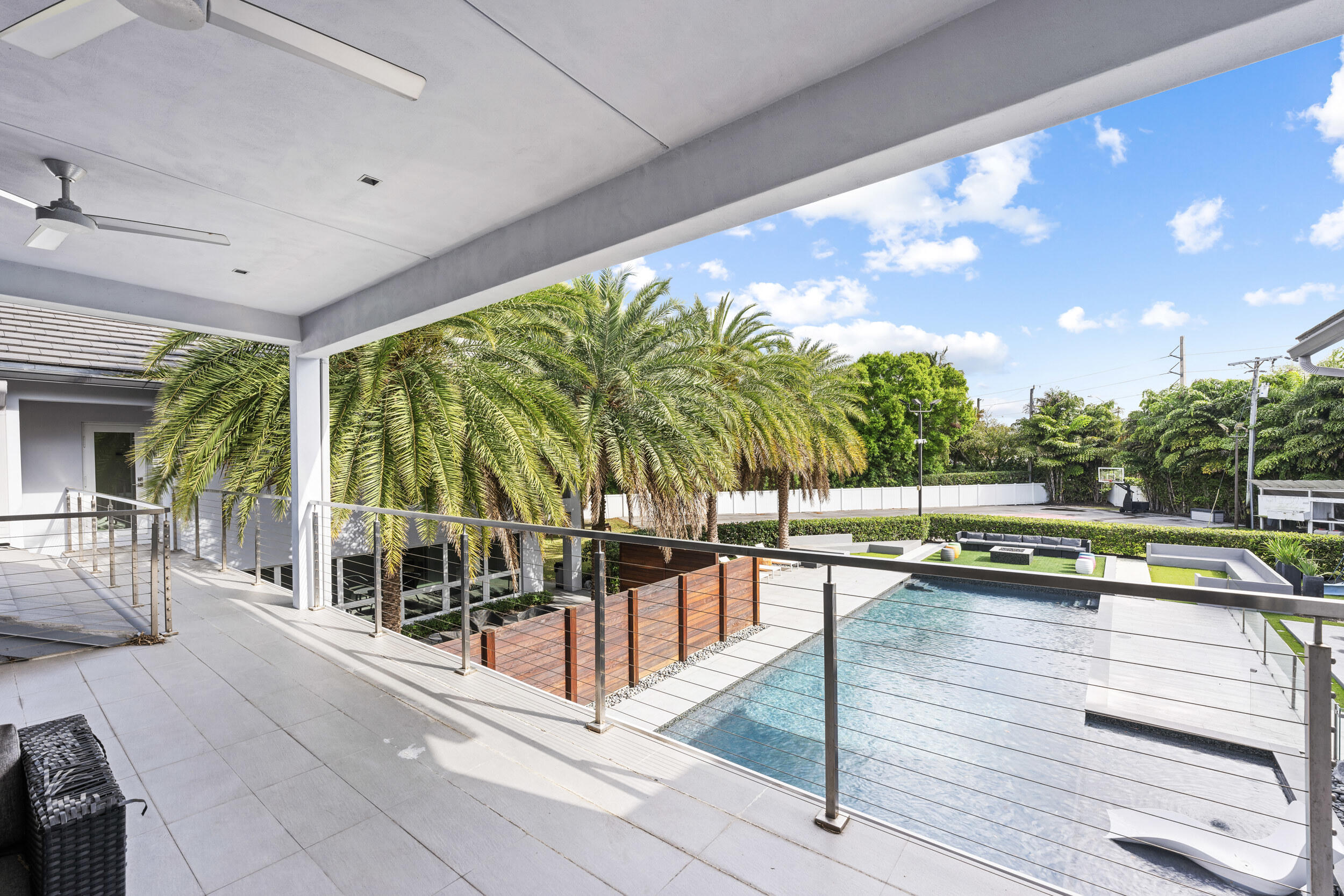 DEL MAR VILLAGE - Residential