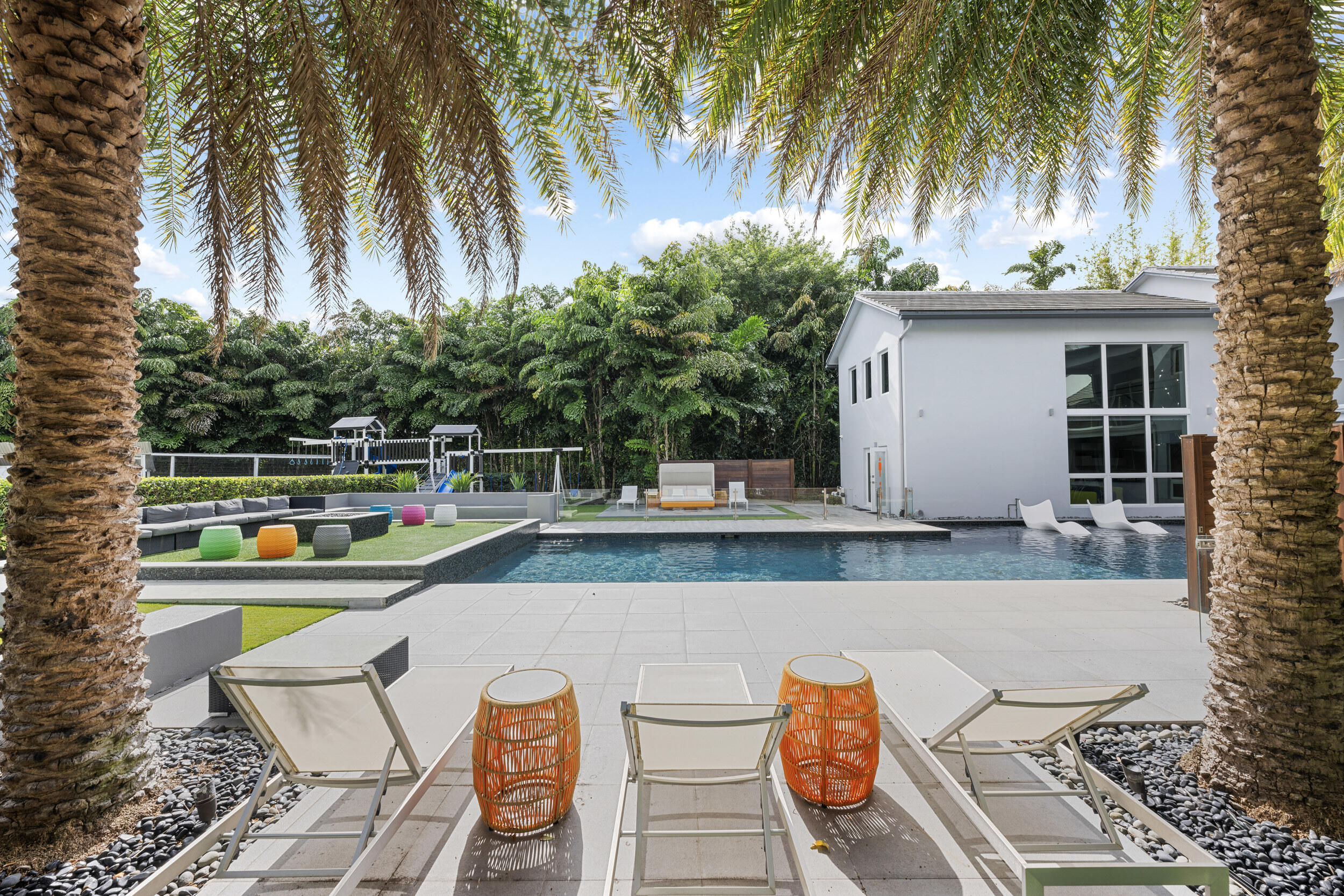 DEL MAR VILLAGE - Residential