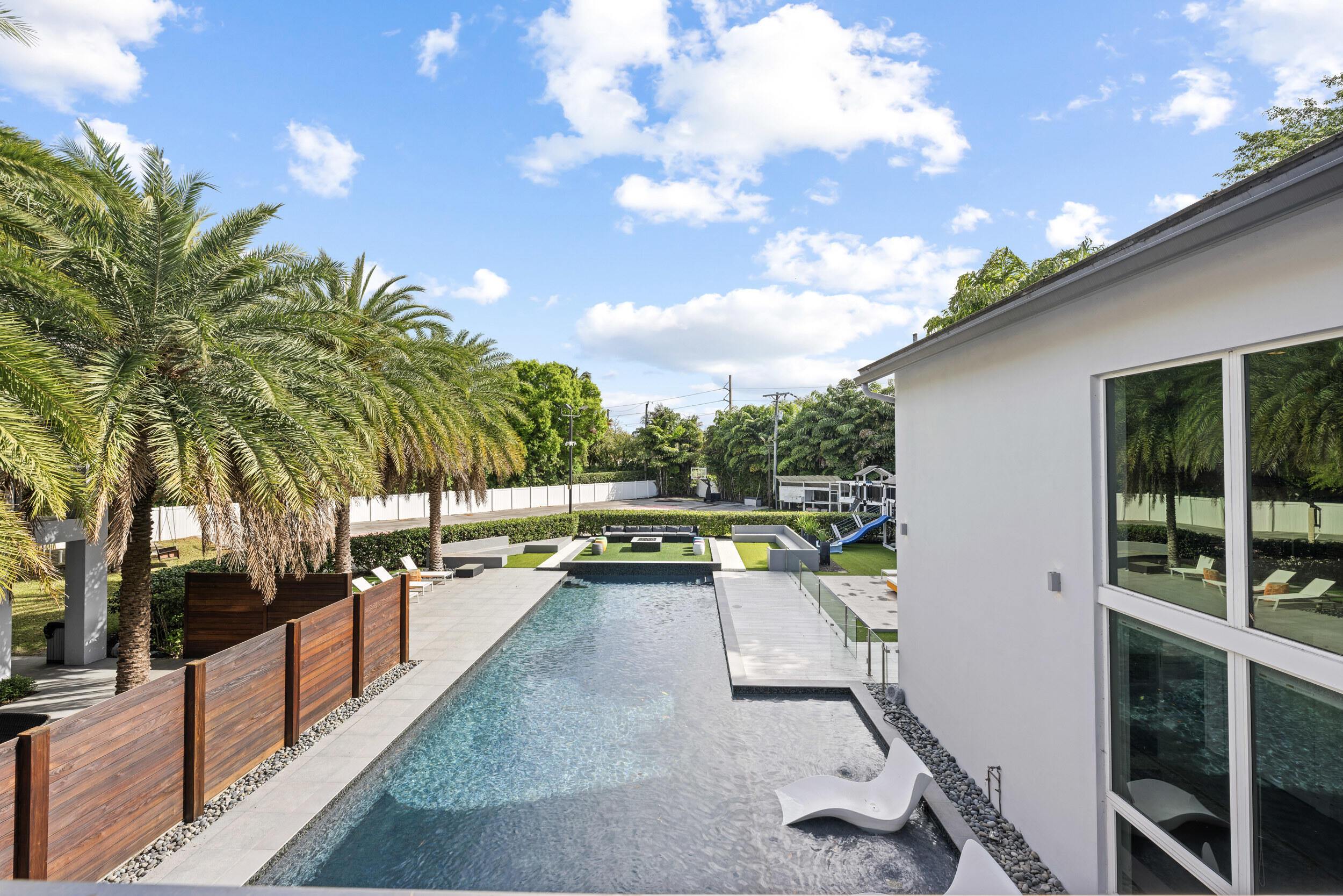 DEL MAR VILLAGE - Residential