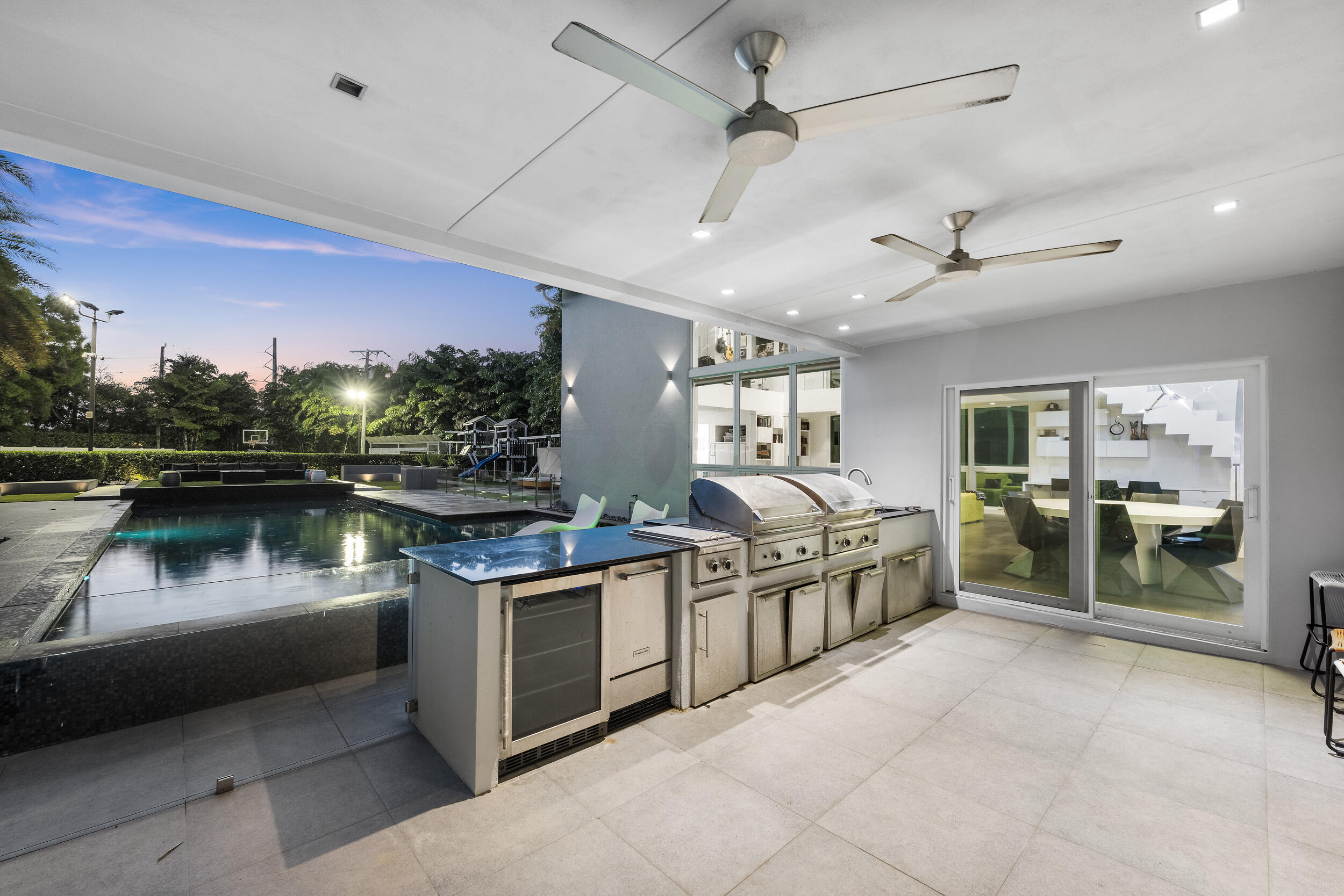 DEL MAR VILLAGE - Residential