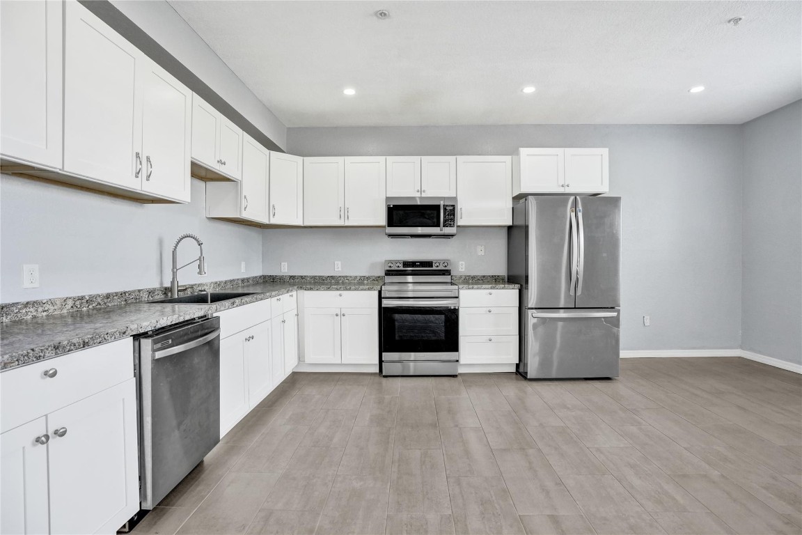 SHOMA COURTYARDS II AT ROYAL PALM CONDOM - Residential