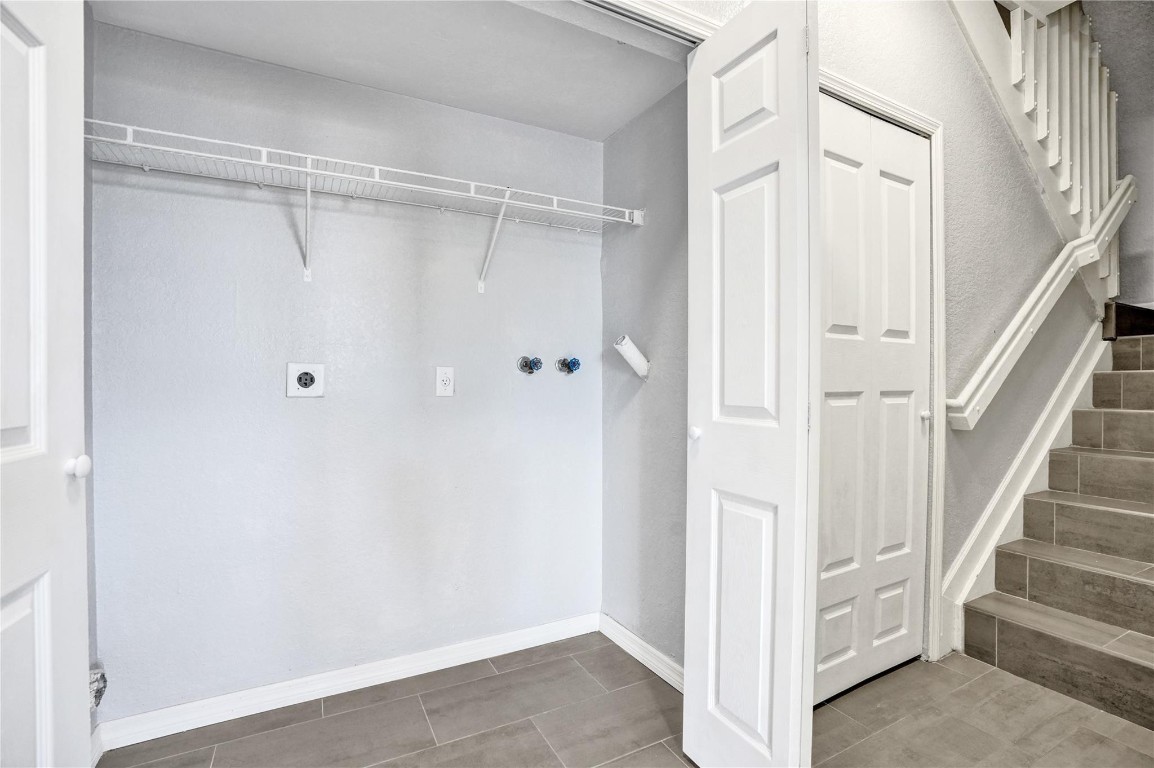 SHOMA COURTYARDS II AT ROYAL PALM CONDOM - Residential