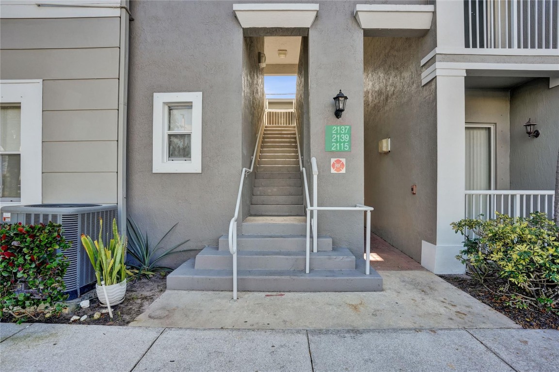 SHOMA COURTYARDS II AT ROYAL PALM CONDOM - Residential