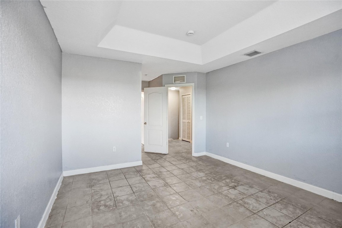 SHOMA COURTYARDS II AT ROYAL PALM CONDOM - Residential