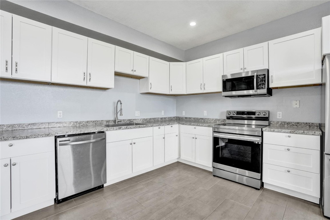 SHOMA COURTYARDS II AT ROYAL PALM CONDOM - Residential