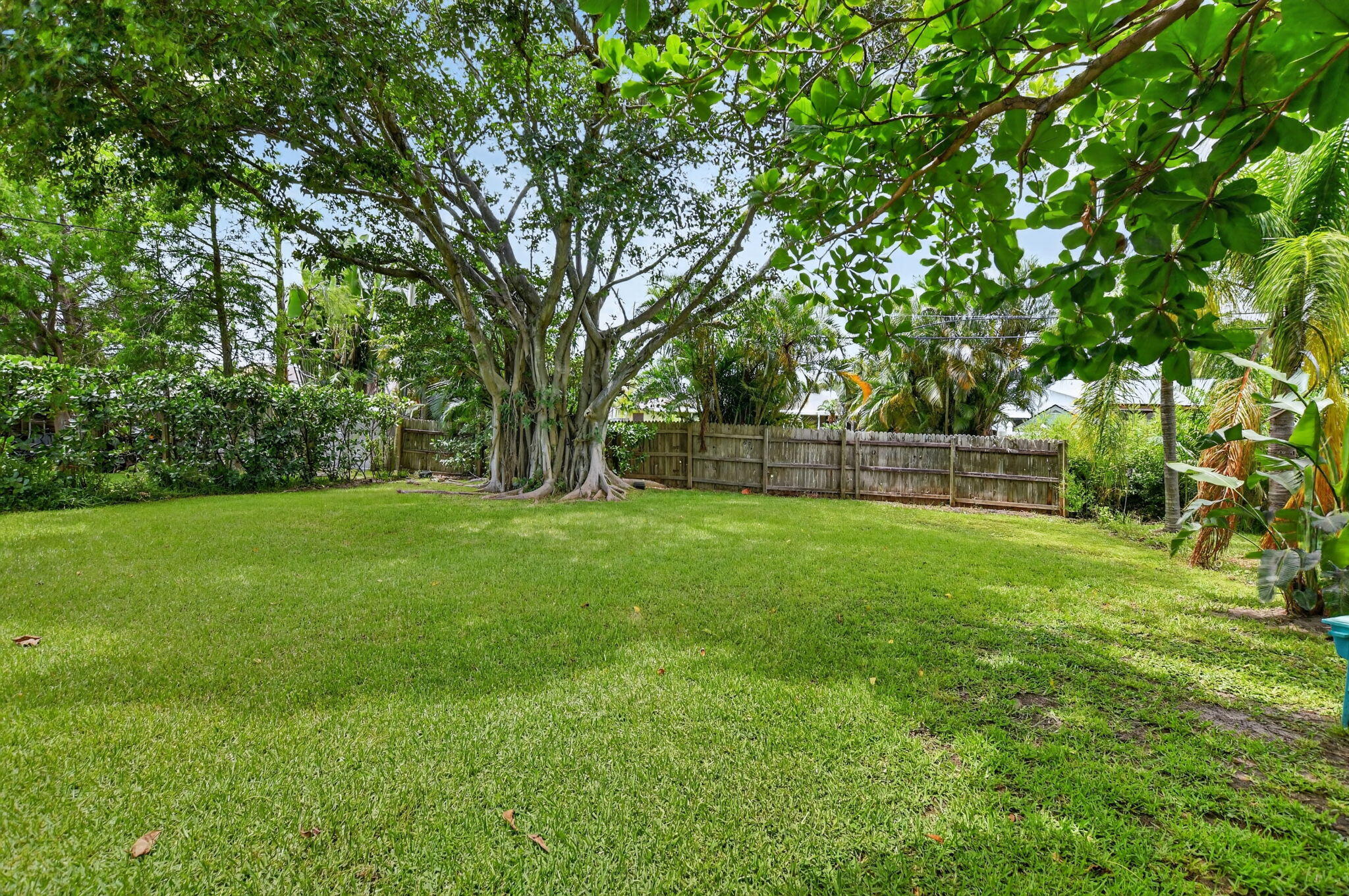 LAKE ADD TO BOYNTON - Residential