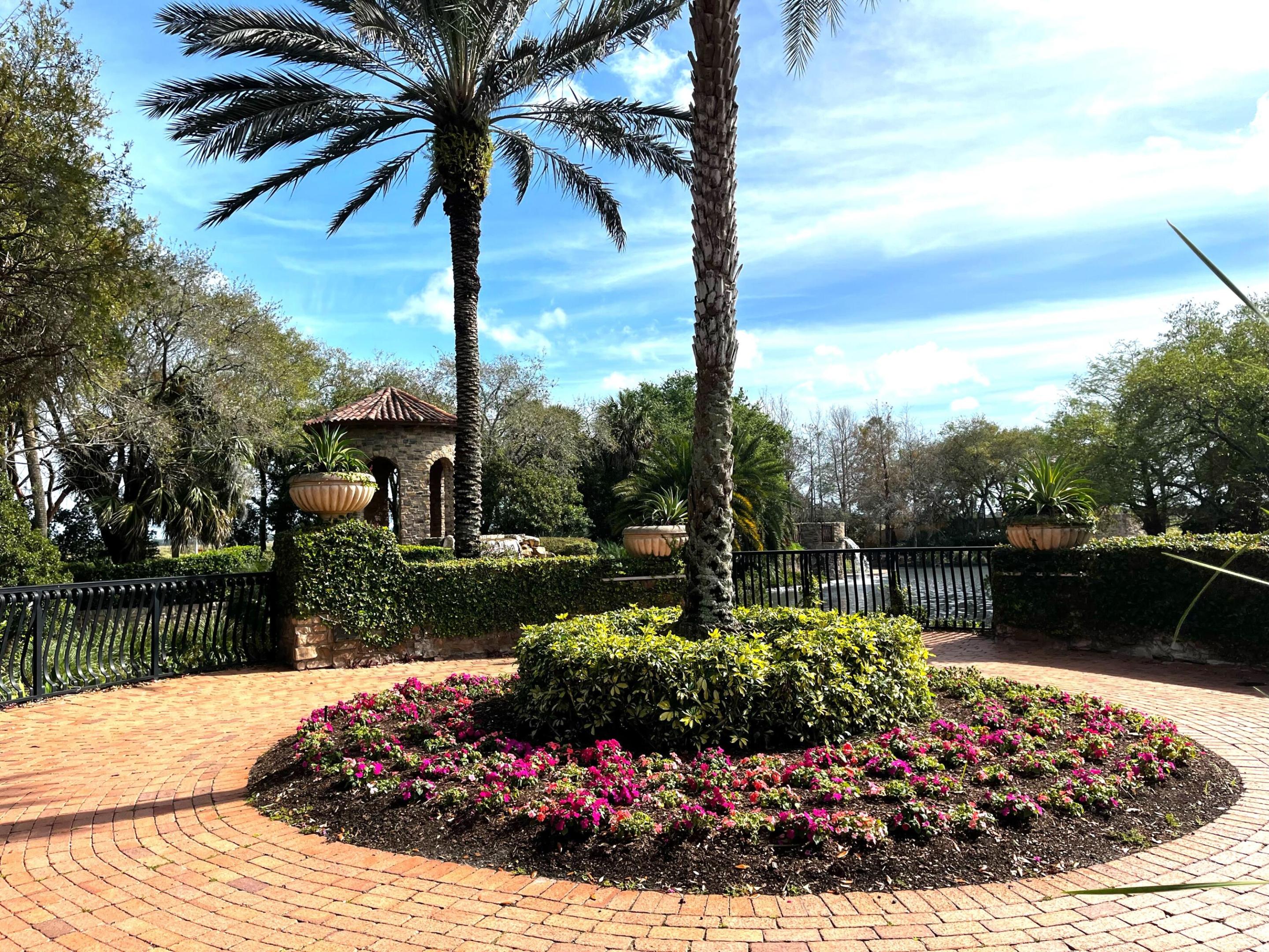 PARKLAND GOLF & COUNTRY CLUB - Residential