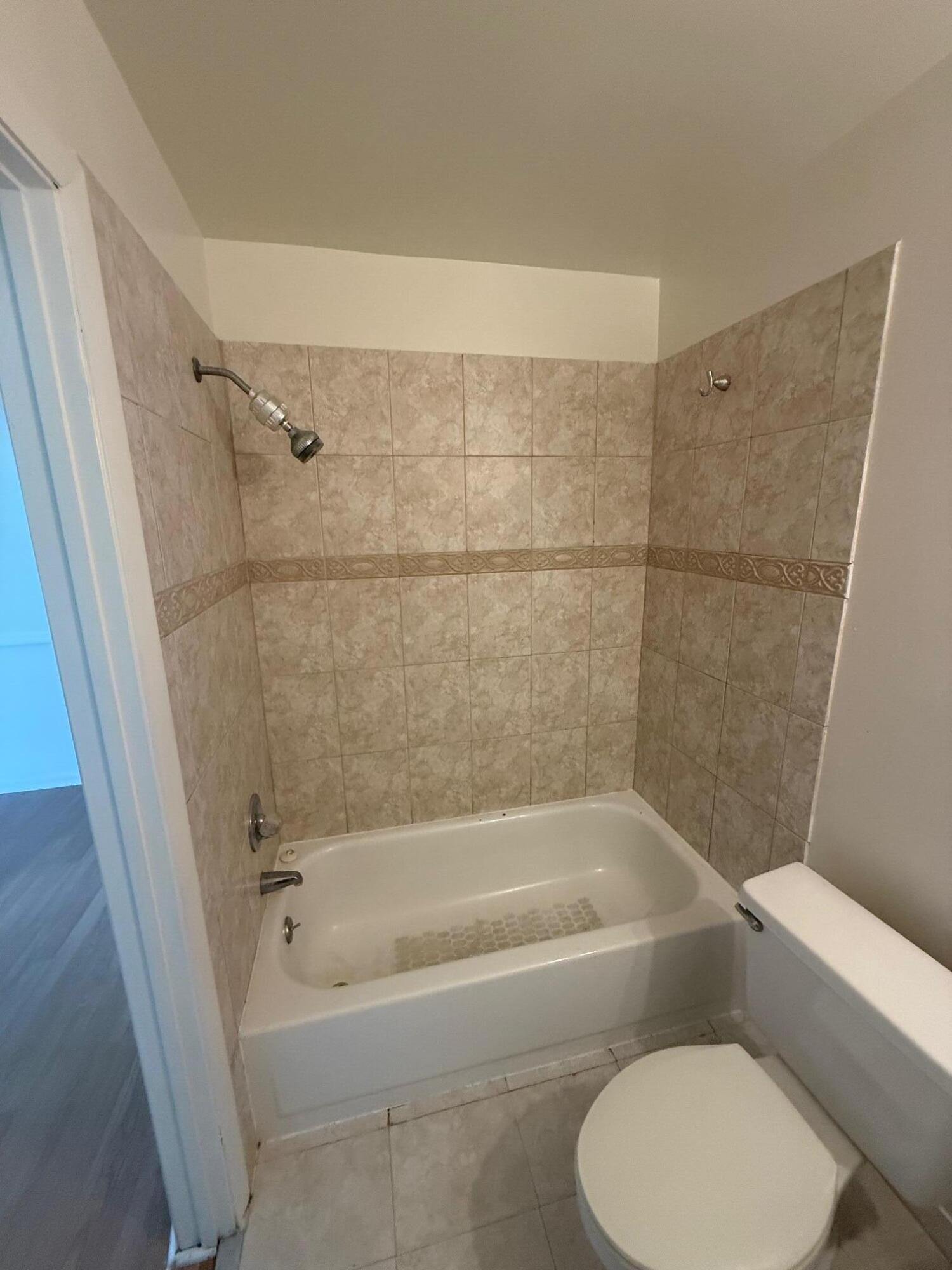 CRYSTAL VIEW TOWNHOMES - Residential Lease