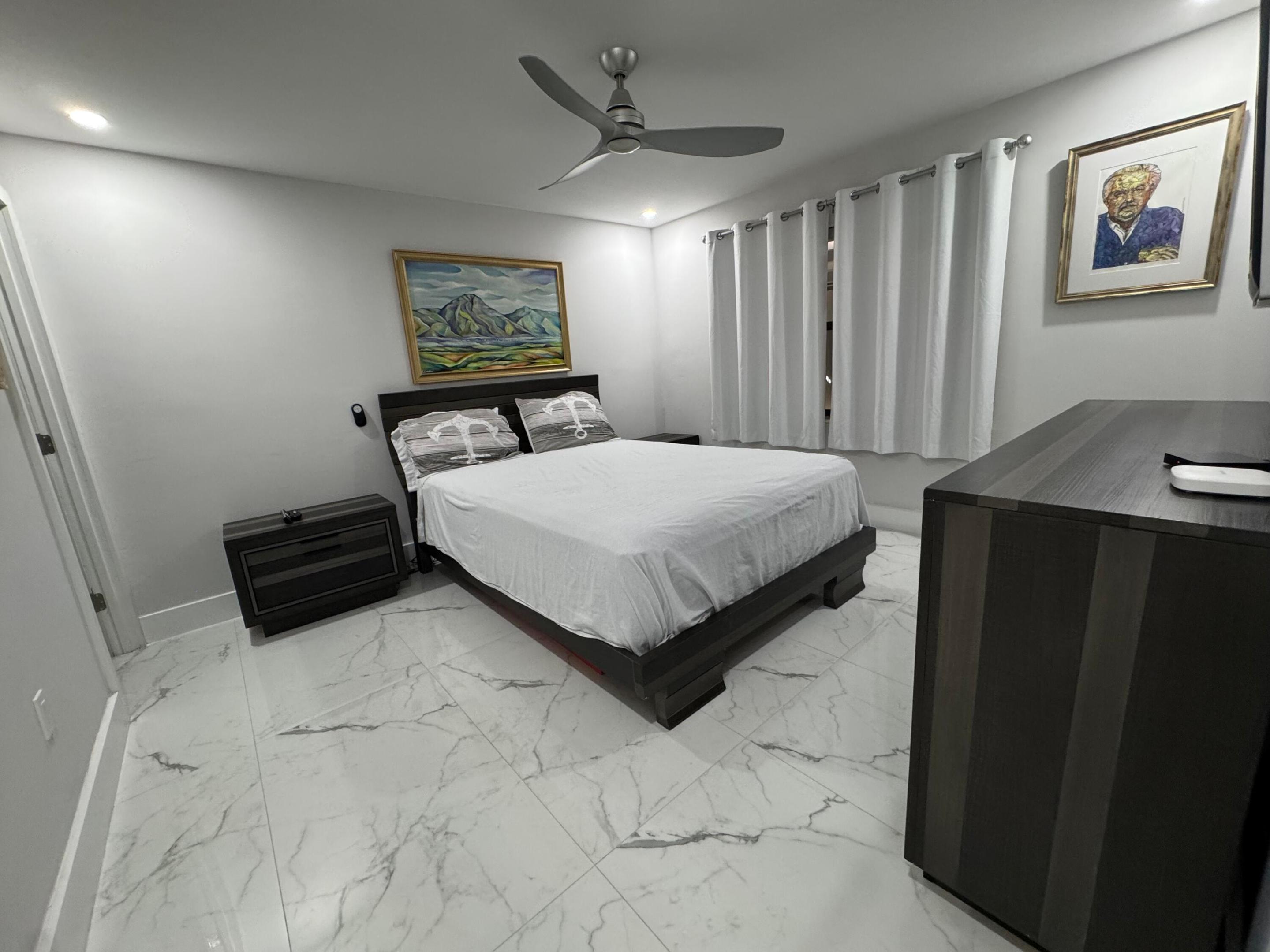 SEA PALMS CONDOMINIUM - Residential
