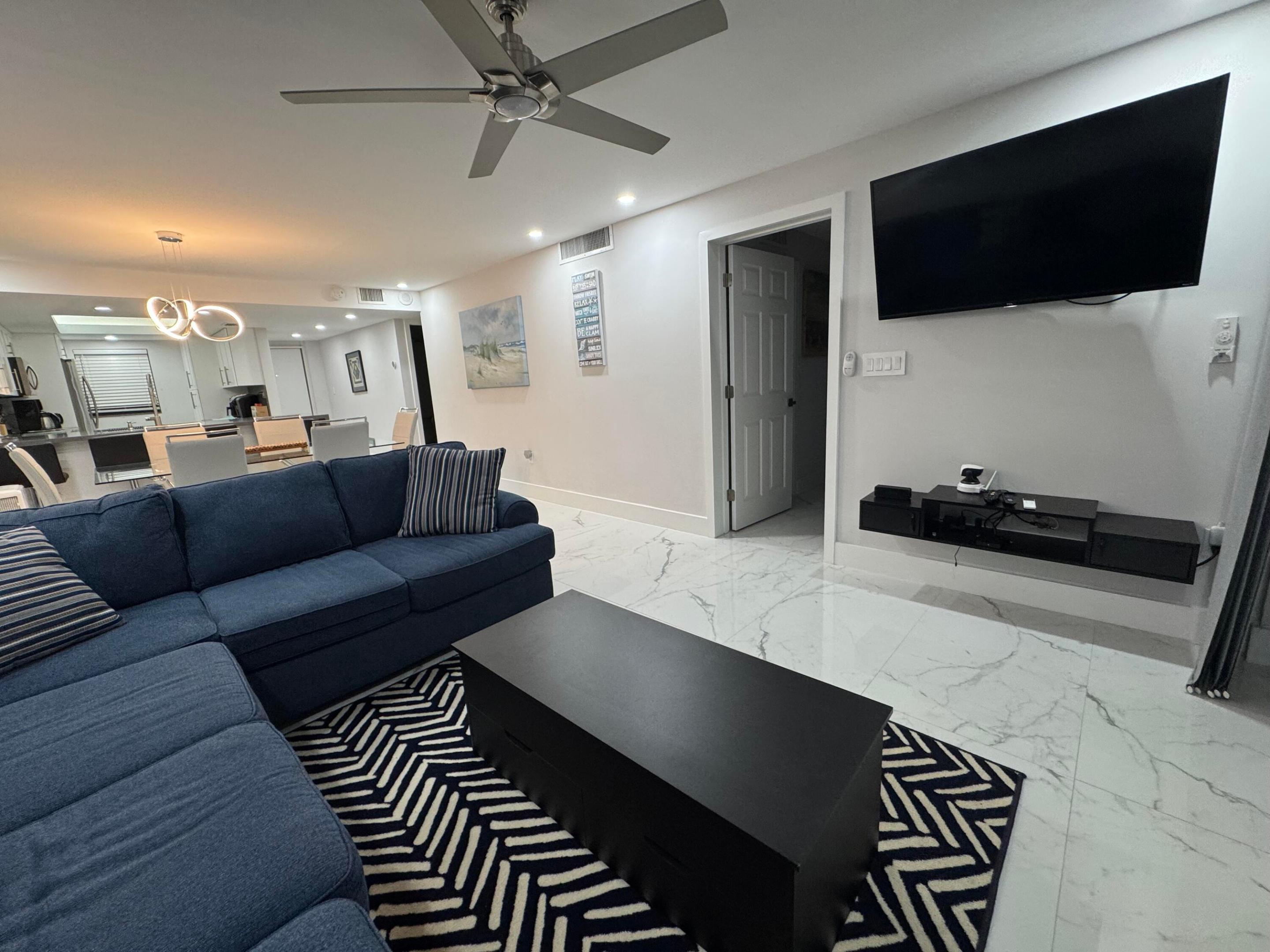 SEA PALMS CONDOMINIUM - Residential