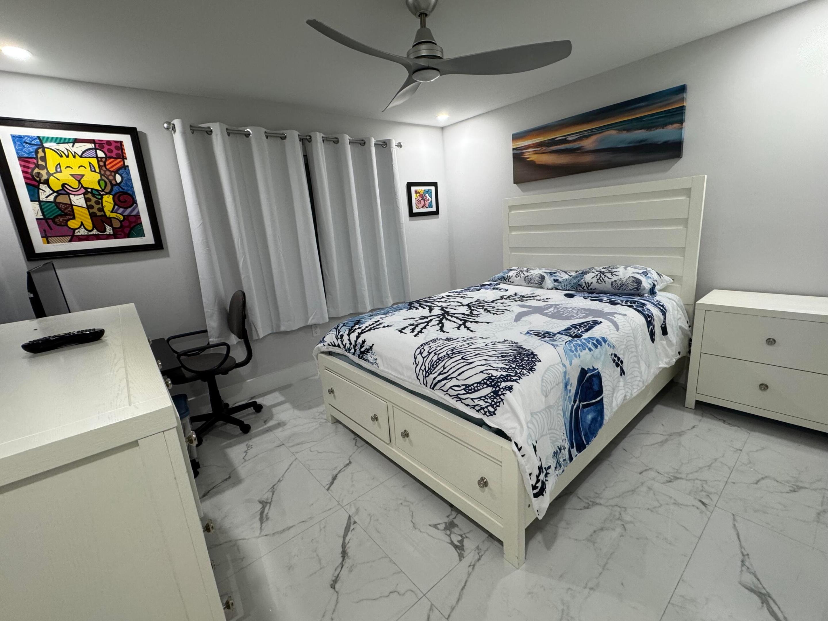 SEA PALMS CONDOMINIUM - Residential