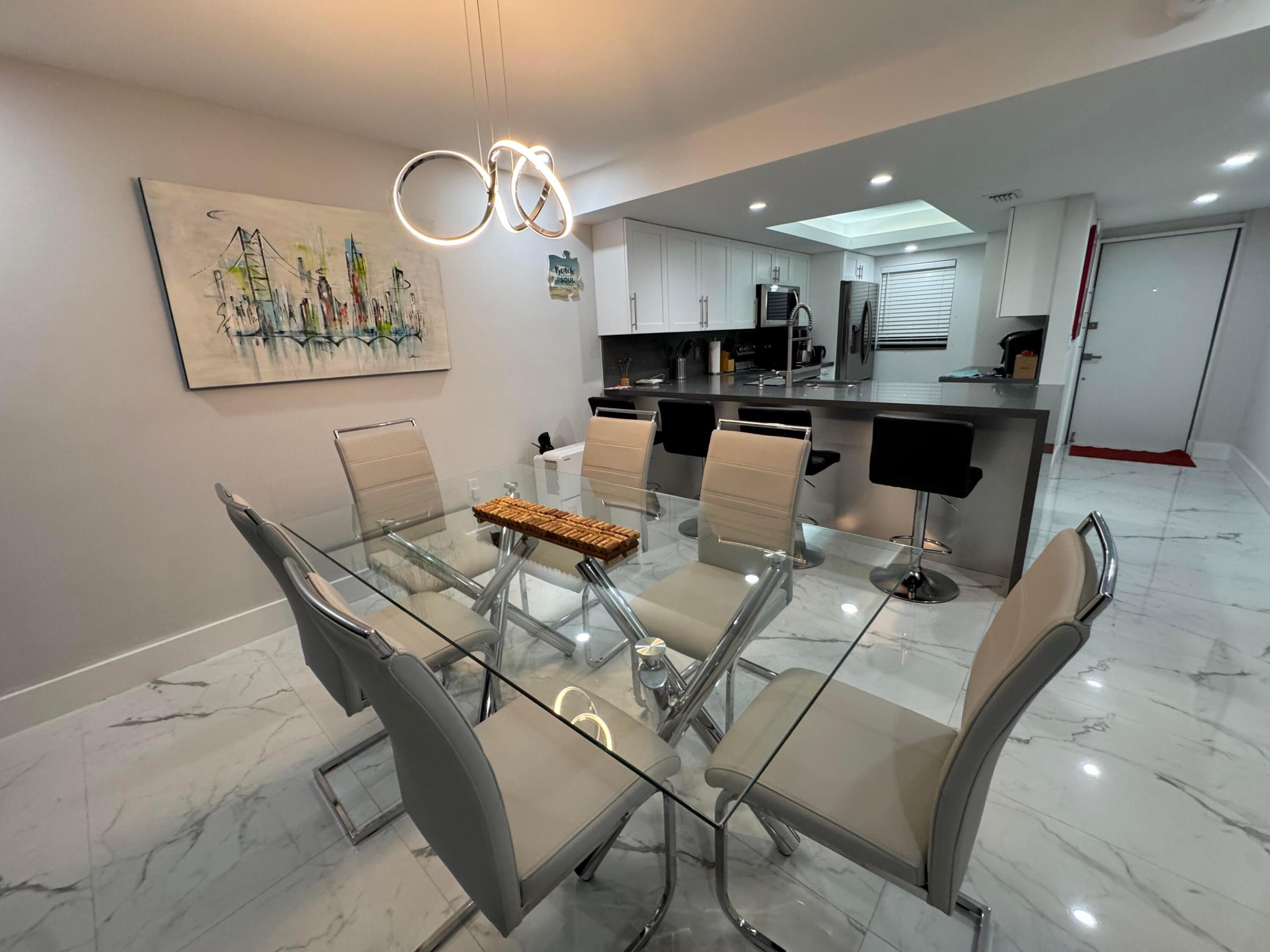 SEA PALMS CONDOMINIUM - Residential