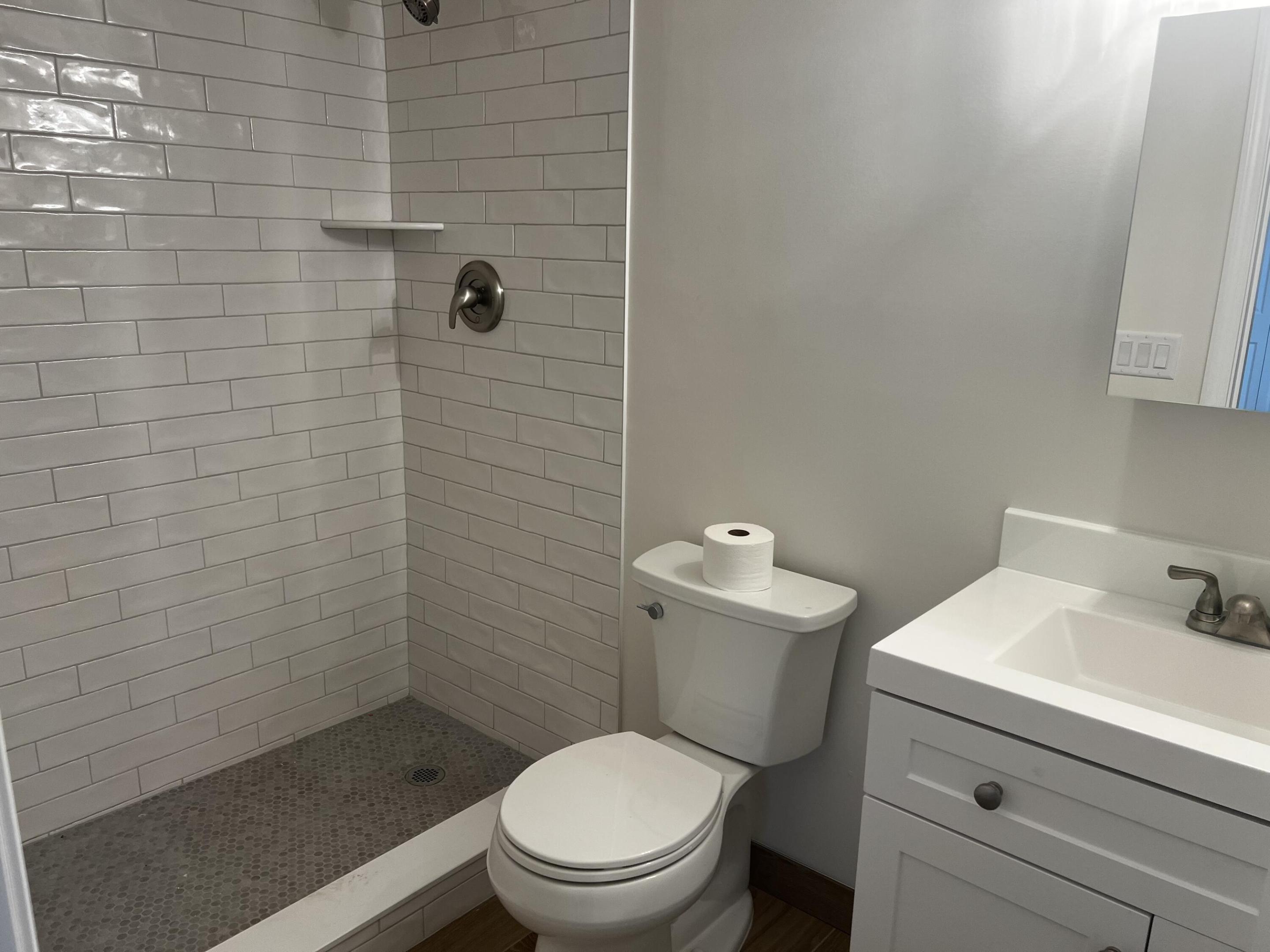 HARBOUR HALL CONDOS - Residential Lease