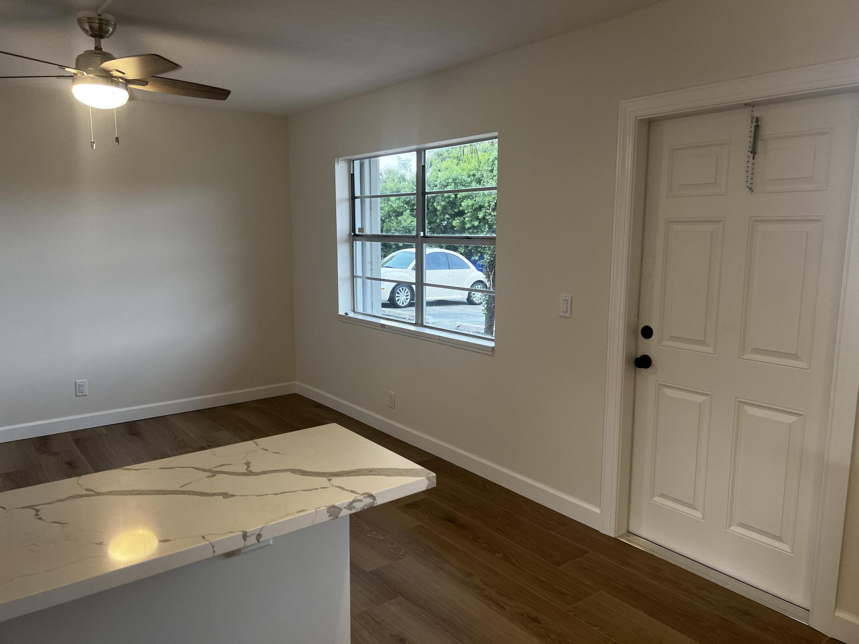 HARBOUR HALL CONDOS - Residential Lease