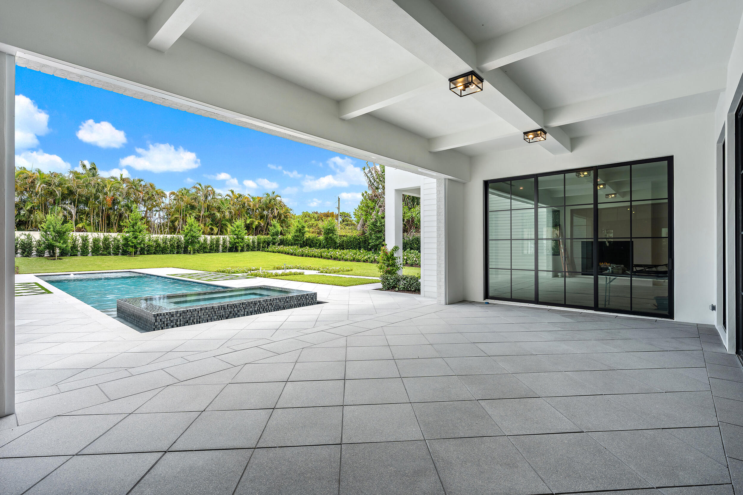 ADMIRALS COVE 3 PAR E - Residential