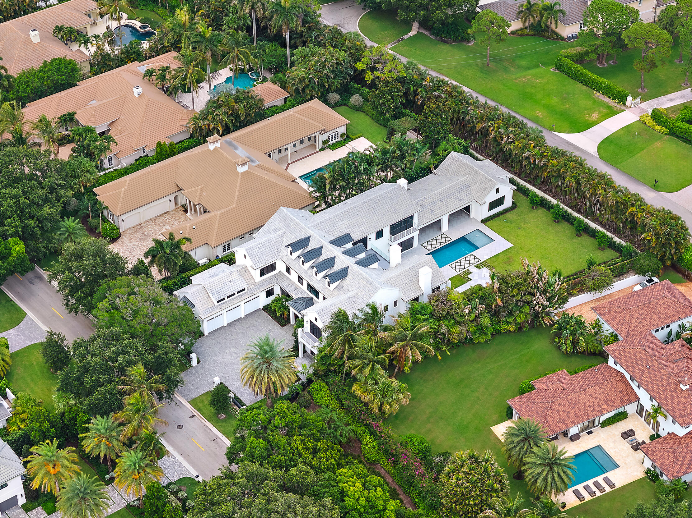 ADMIRALS COVE 3 PAR E - Residential