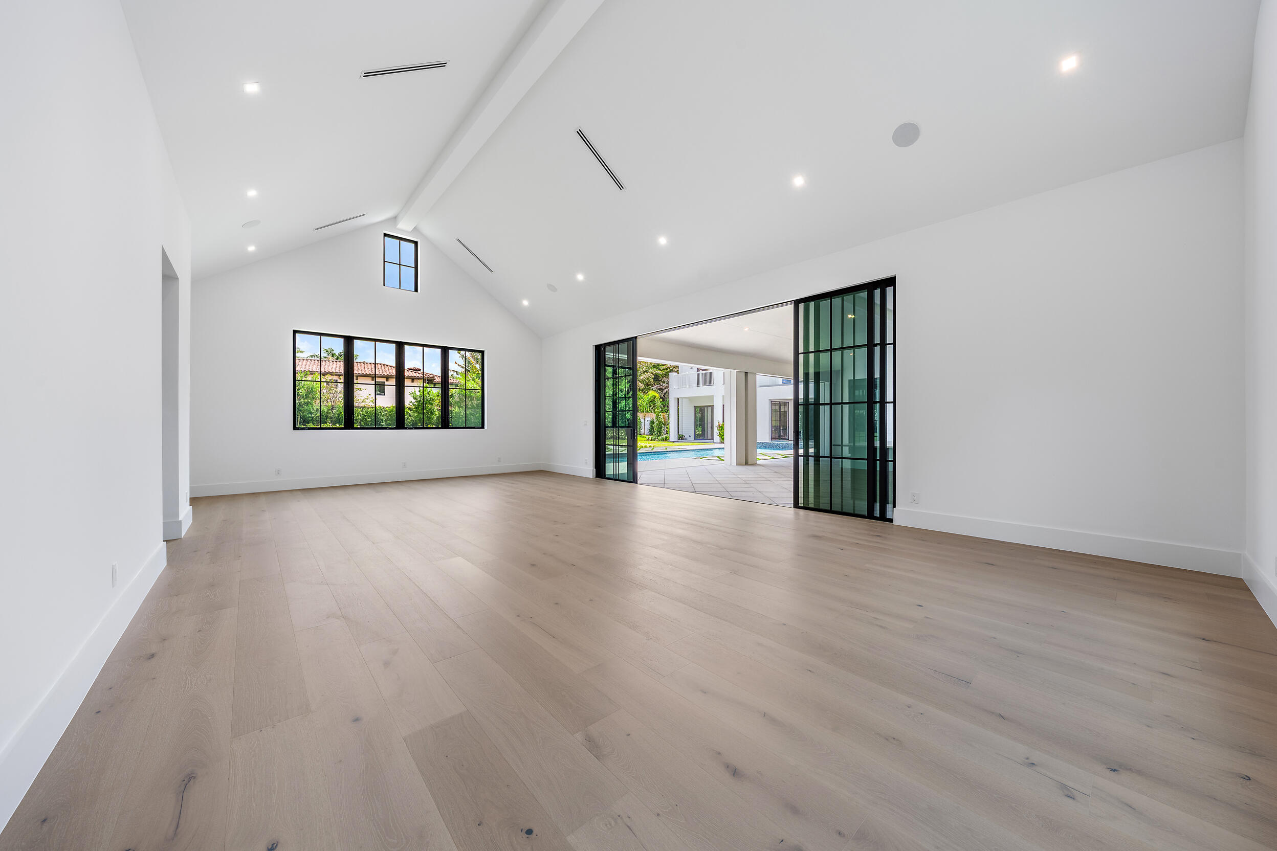ADMIRALS COVE 3 PAR E - Residential