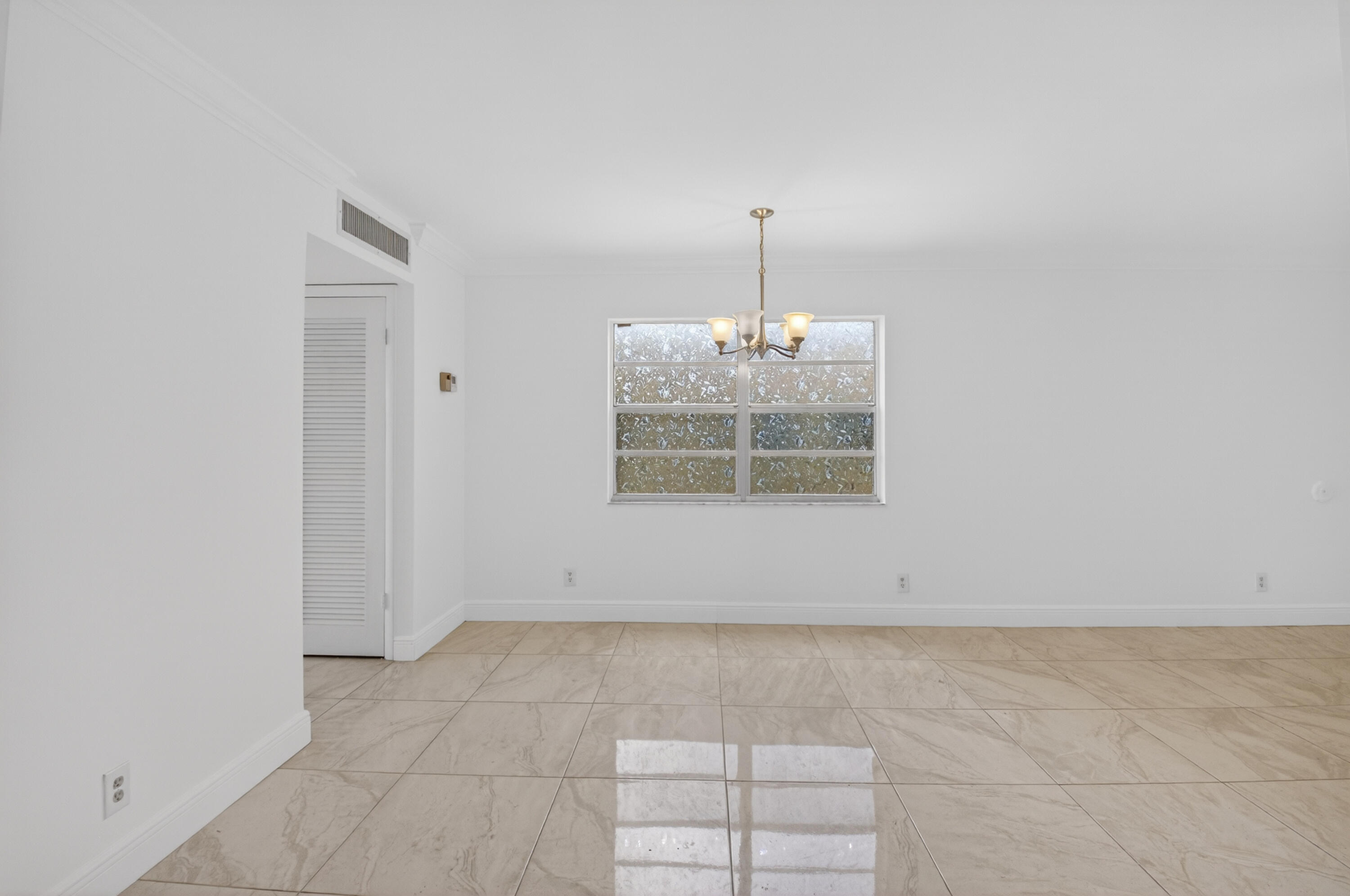 KINGS POINT CAPRI CONDOS - Residential