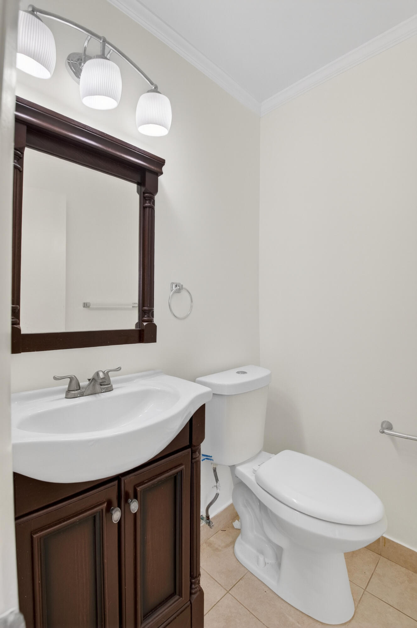 KINGS POINT CAPRI CONDOS - Residential