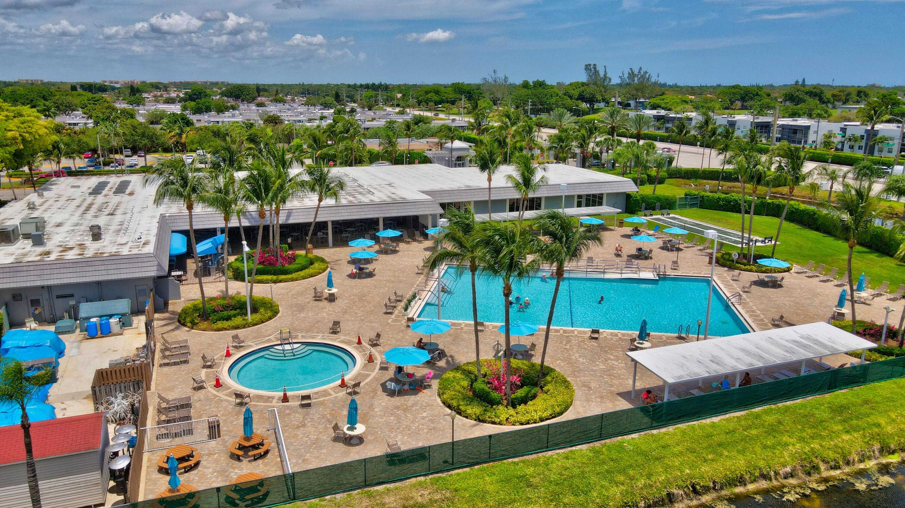 KINGS POINT CAPRI CONDOS - Residential