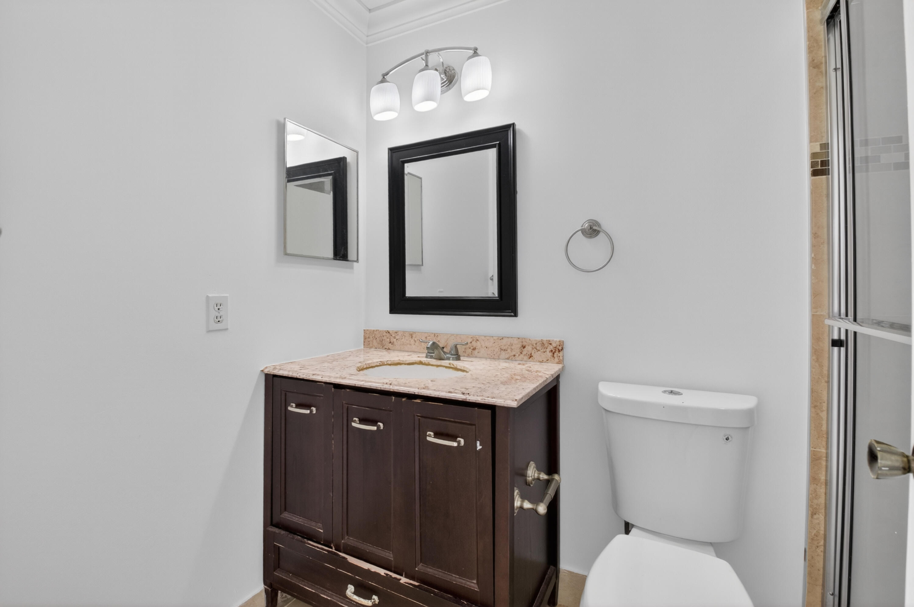 KINGS POINT CAPRI CONDOS - Residential