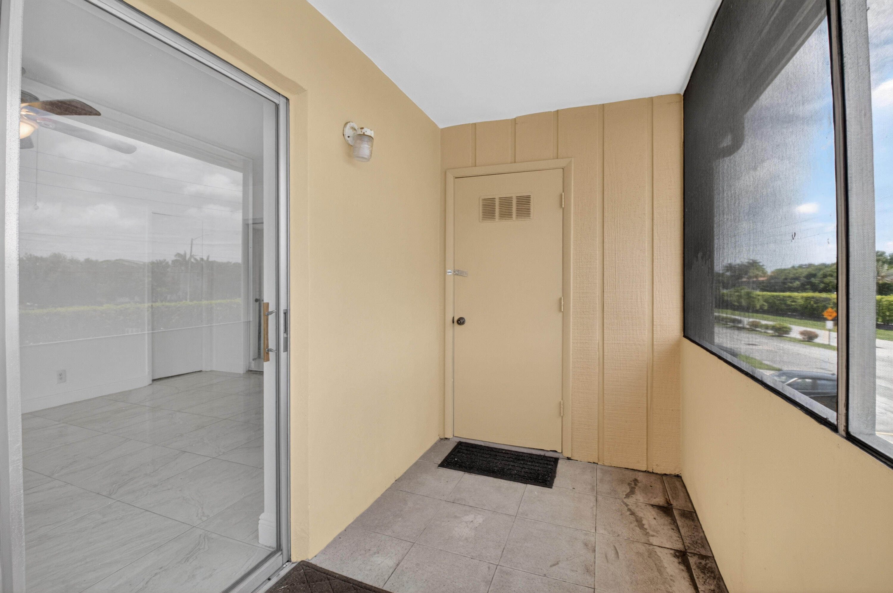 KINGS POINT CAPRI CONDOS - Residential