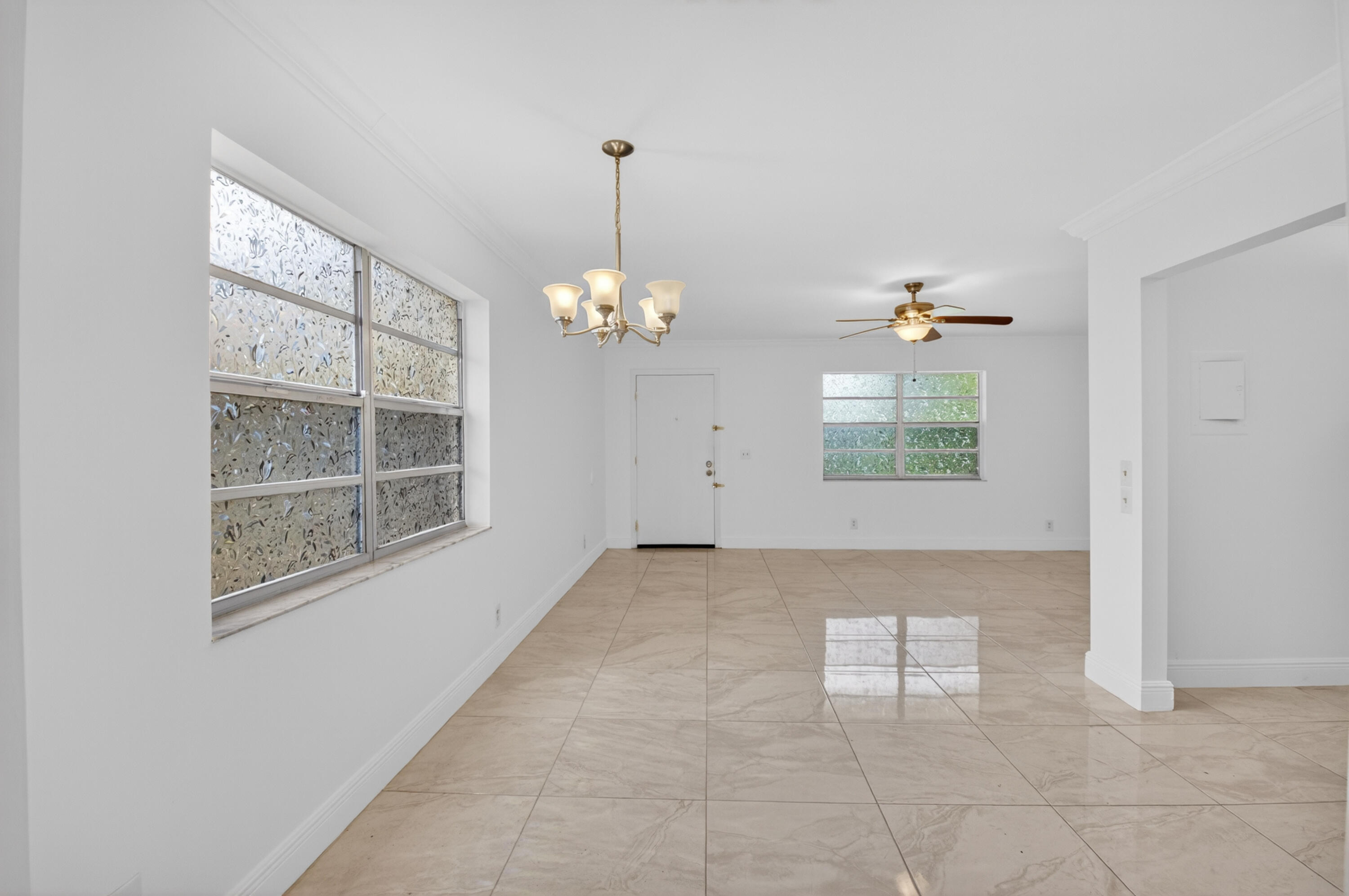 KINGS POINT CAPRI CONDOS - Residential