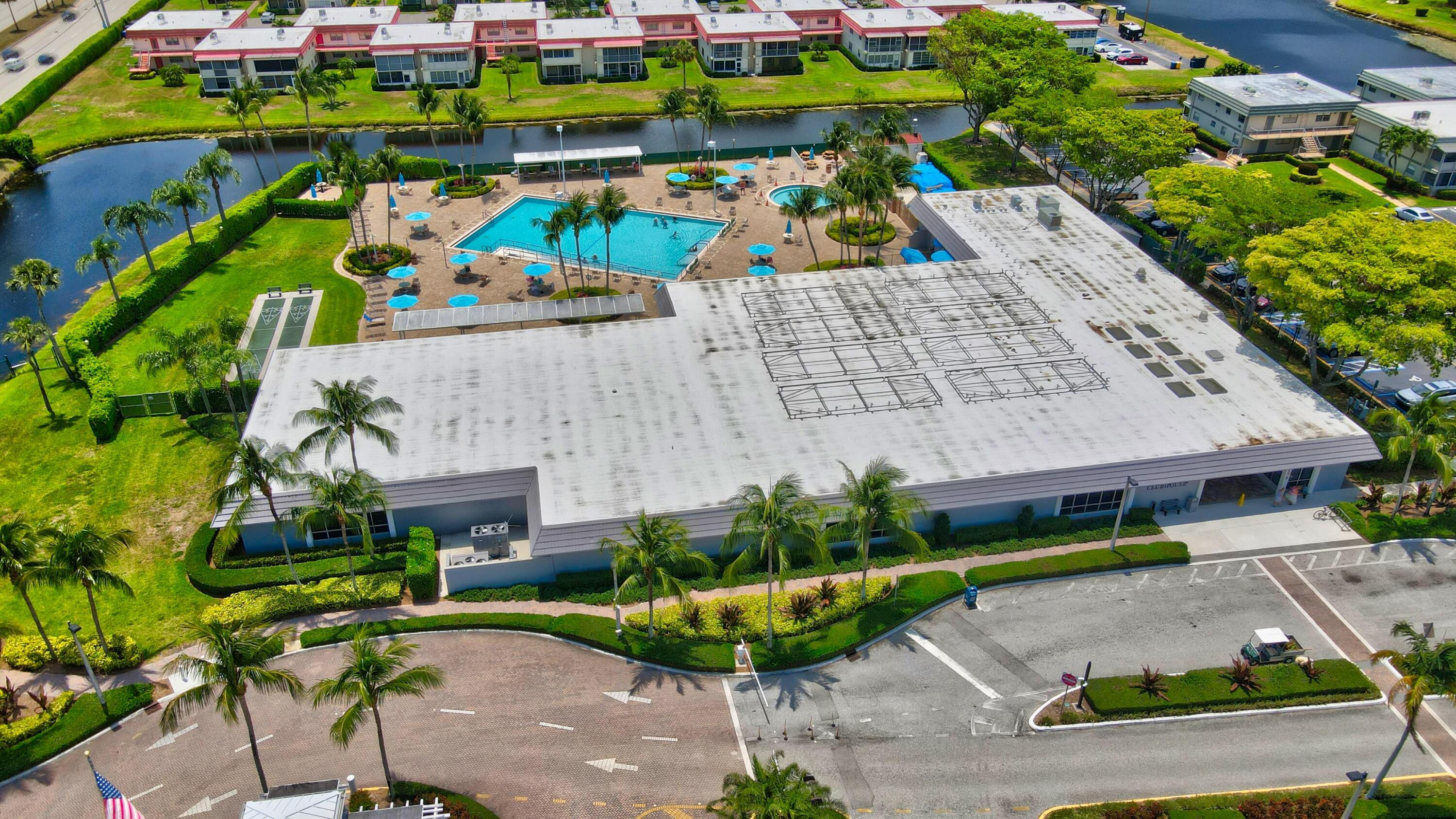 KINGS POINT CAPRI CONDOS - Residential