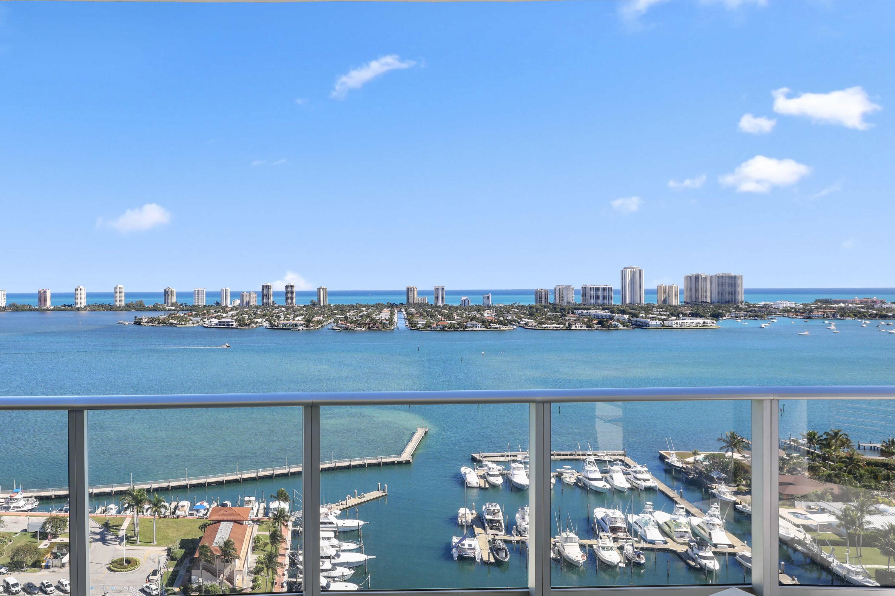 NAUTILUS 220 CONDOMINIUM - Residential