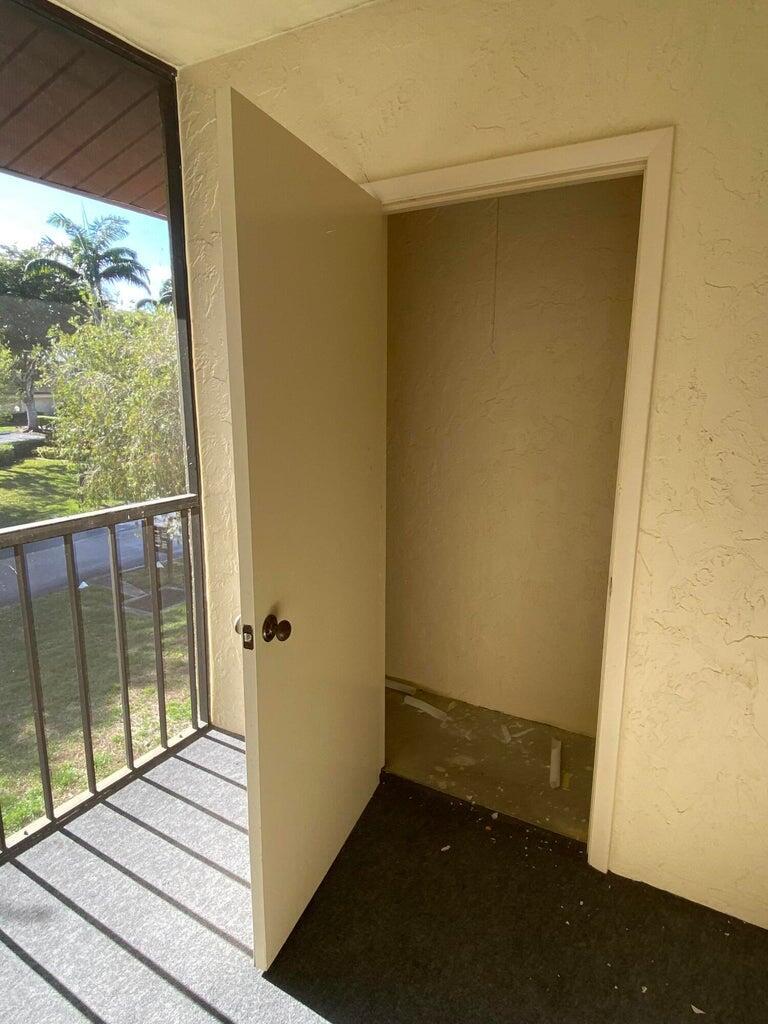 PINE RIDGE AT HAVERHILL CONDO - Residential