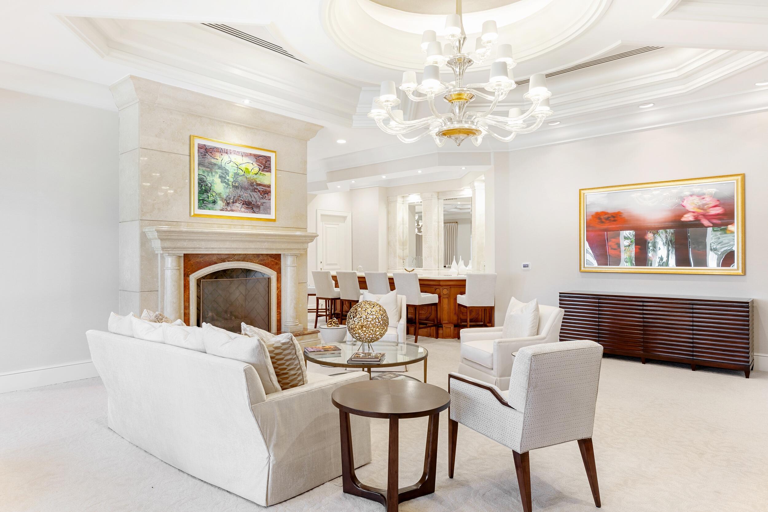 ONE WATERMARK PLACE OF THE PALM BEACHES - Residential