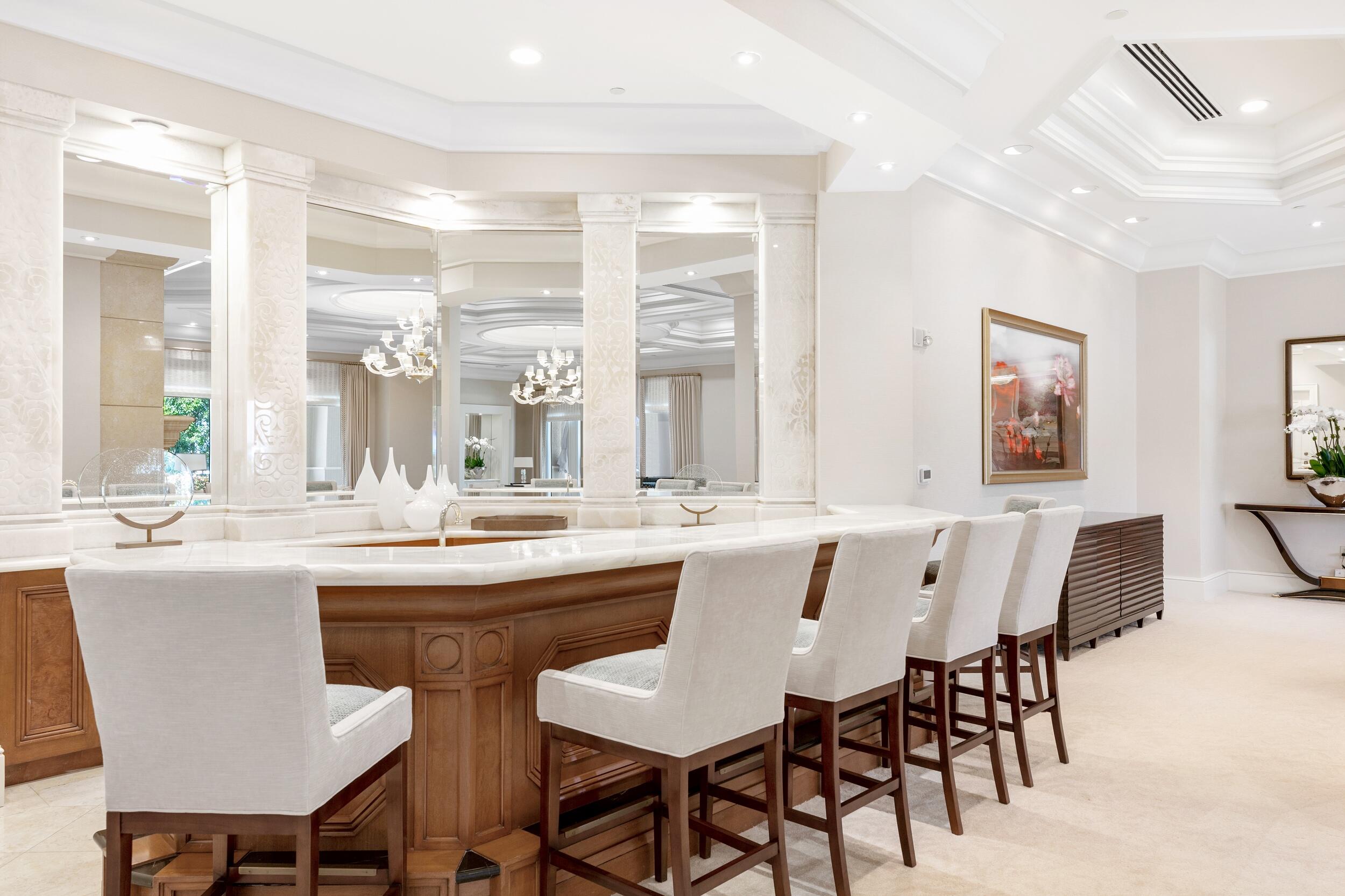 ONE WATERMARK PLACE OF THE PALM BEACHES - Residential