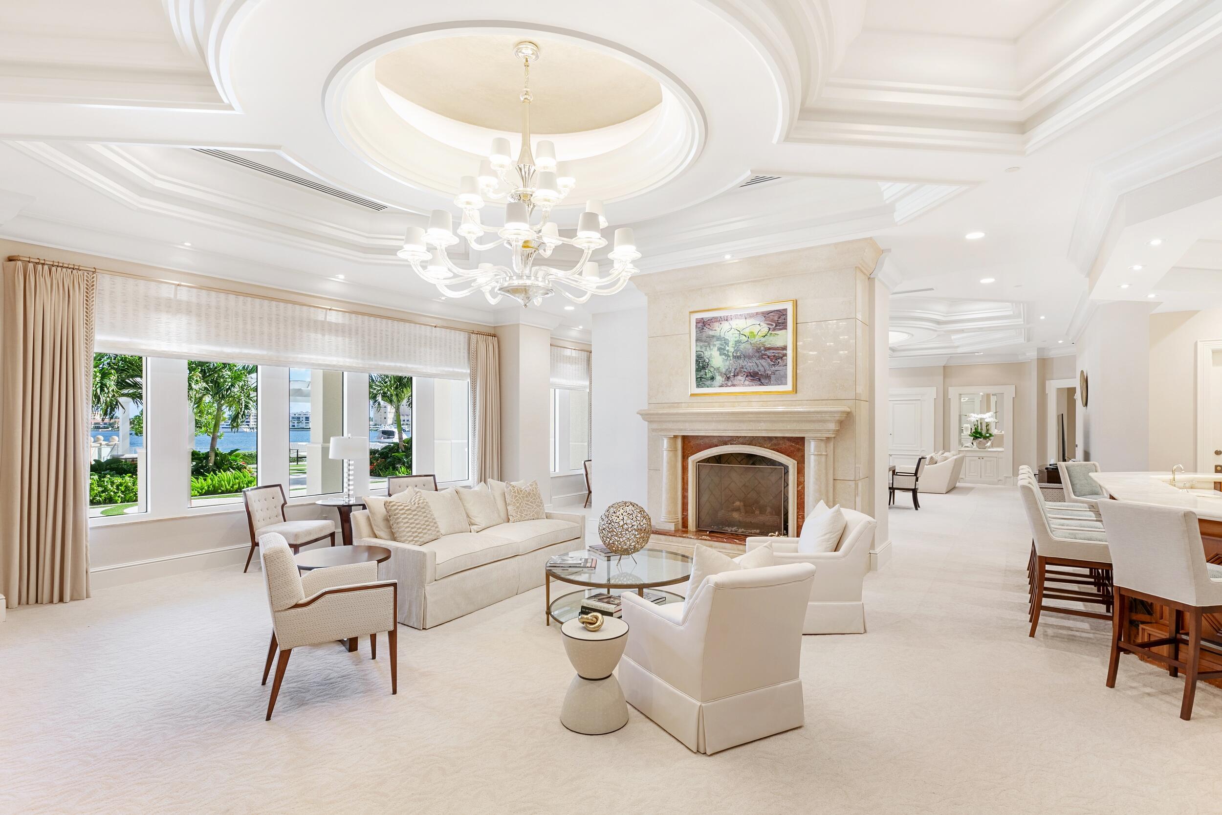 ONE WATERMARK PLACE OF THE PALM BEACHES - Residential