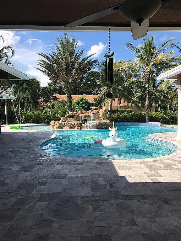 PINE TREE ESTATES - Residential