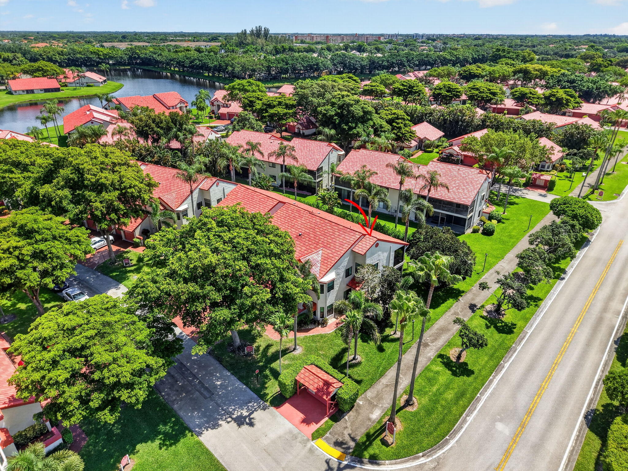 LEXINGTON CLUB VILLAS CONDO - Residential