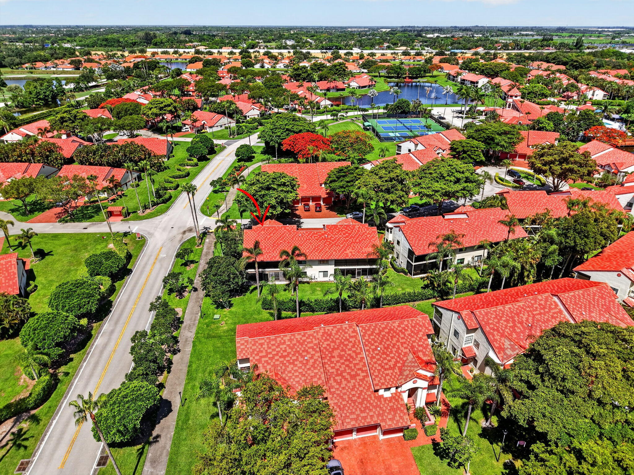 LEXINGTON CLUB VILLAS CONDO - Residential