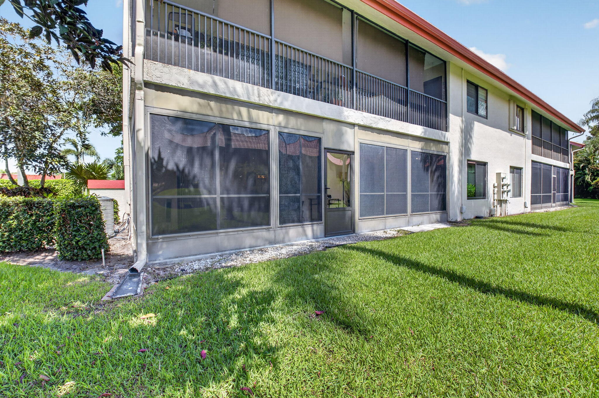 LEXINGTON CLUB VILLAS CONDO - Residential