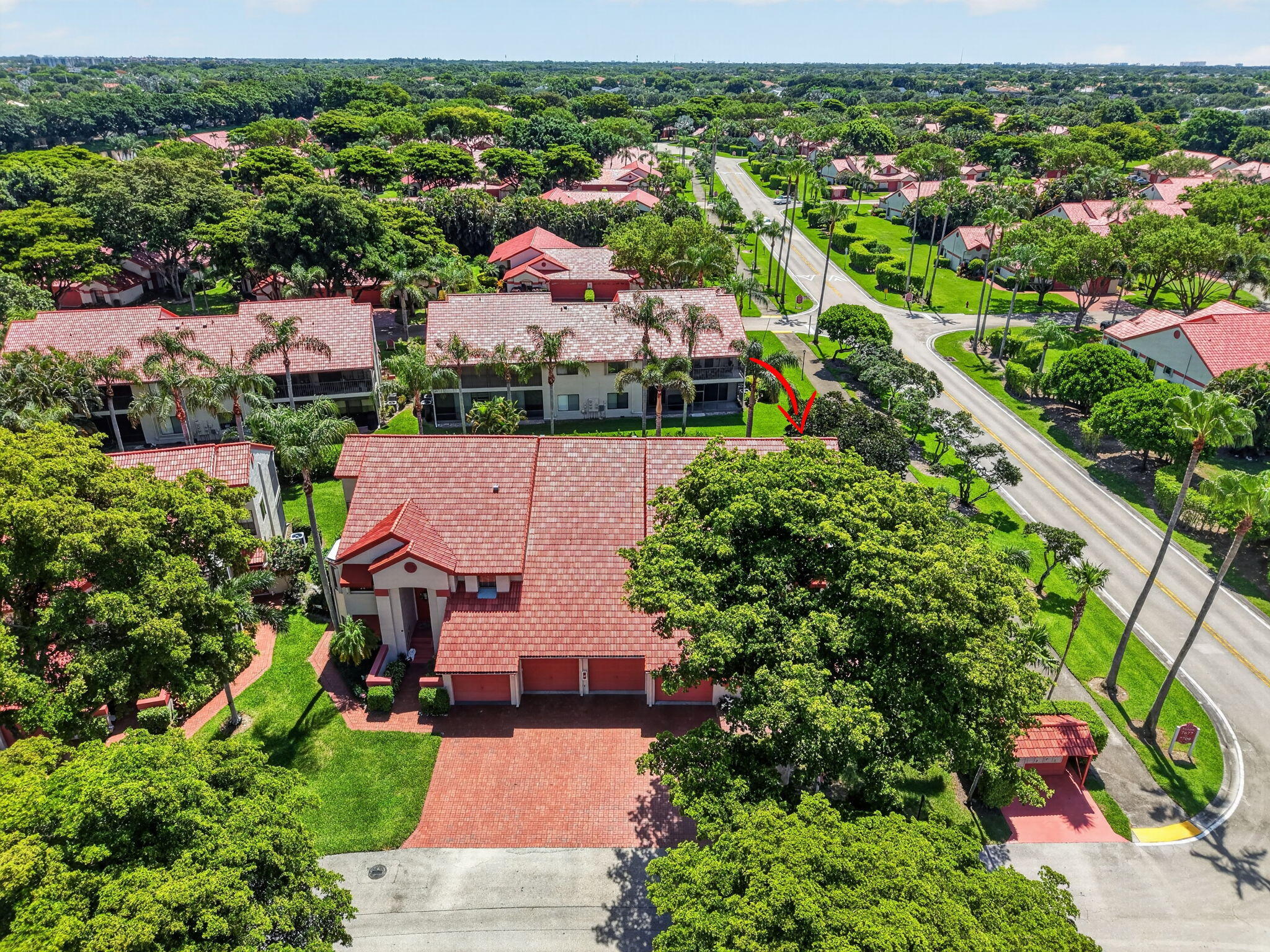 LEXINGTON CLUB VILLAS CONDO - Residential