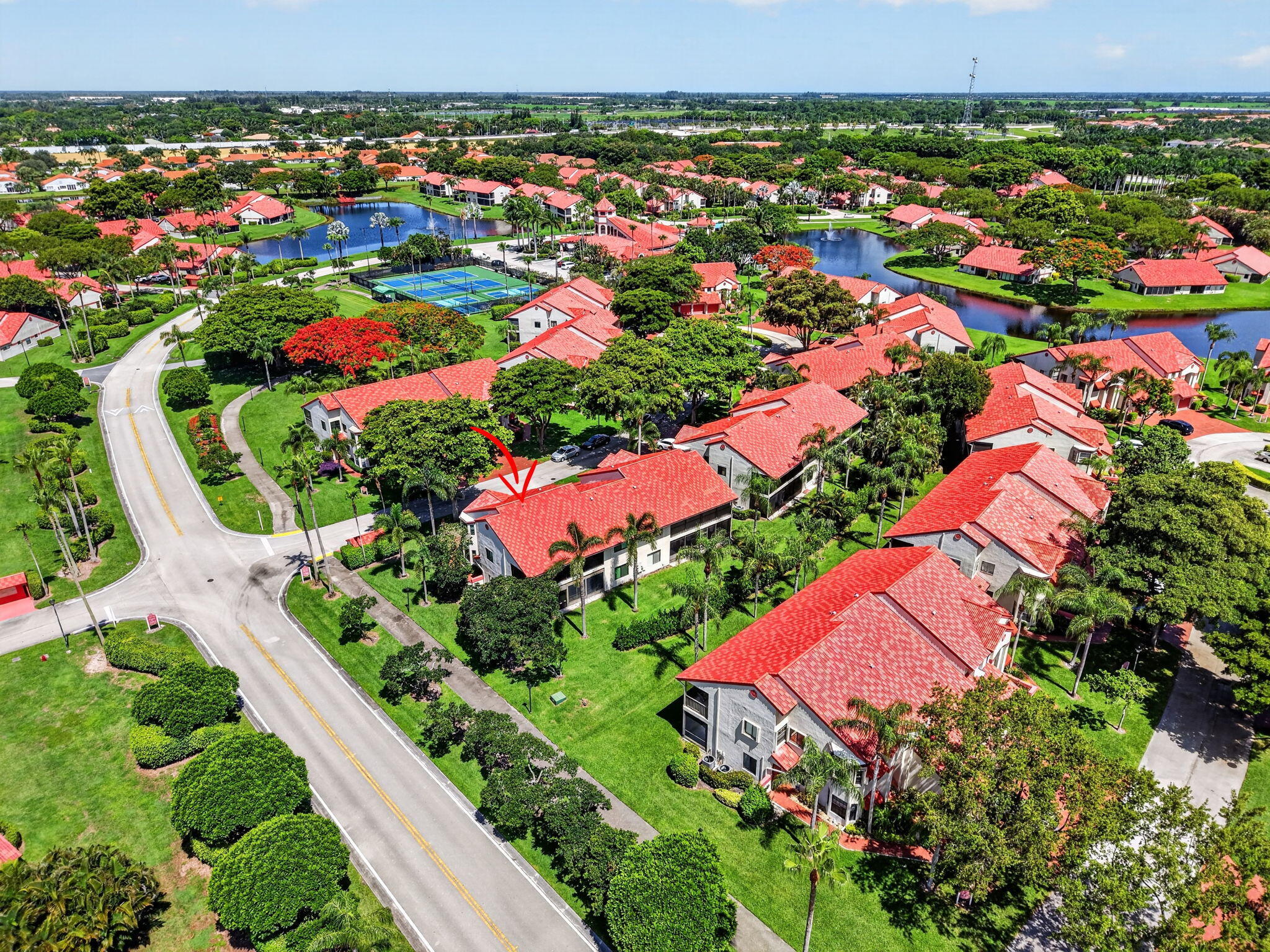 LEXINGTON CLUB VILLAS CONDO - Residential