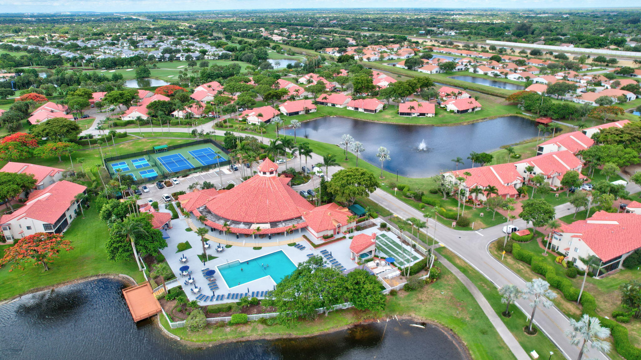LEXINGTON CLUB VILLAS CONDO - Residential