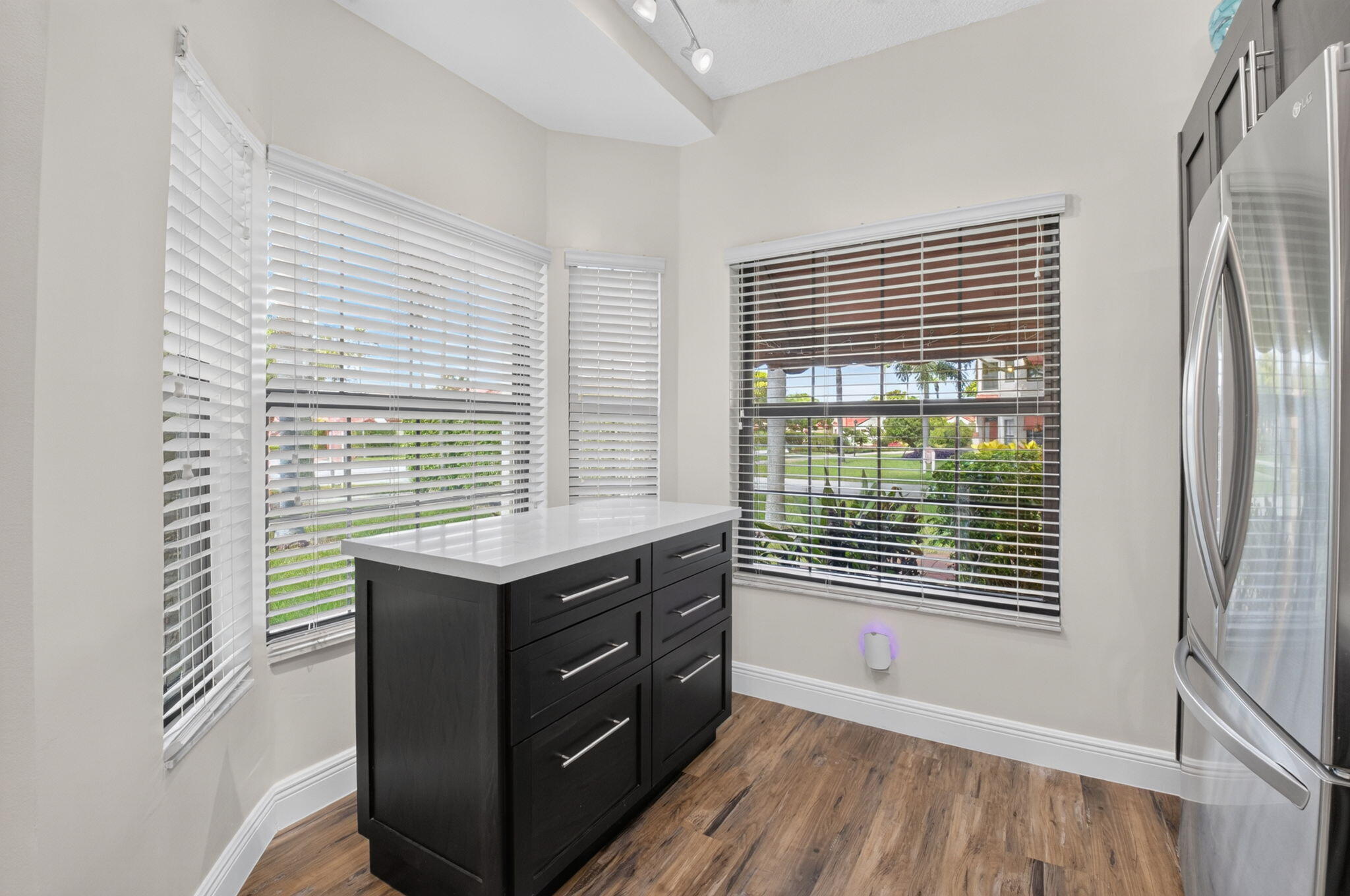 LEXINGTON CLUB VILLAS CONDO - Residential