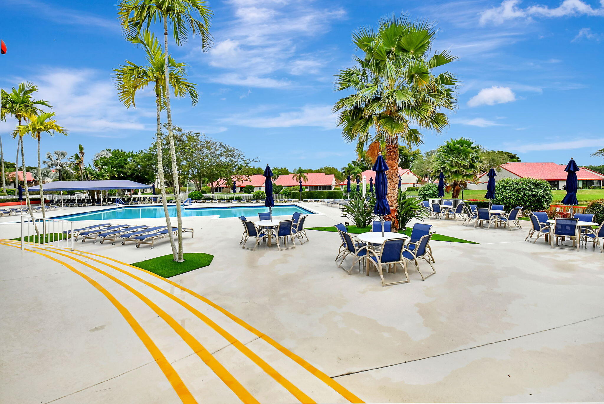 LEXINGTON CLUB VILLAS CONDO - Residential