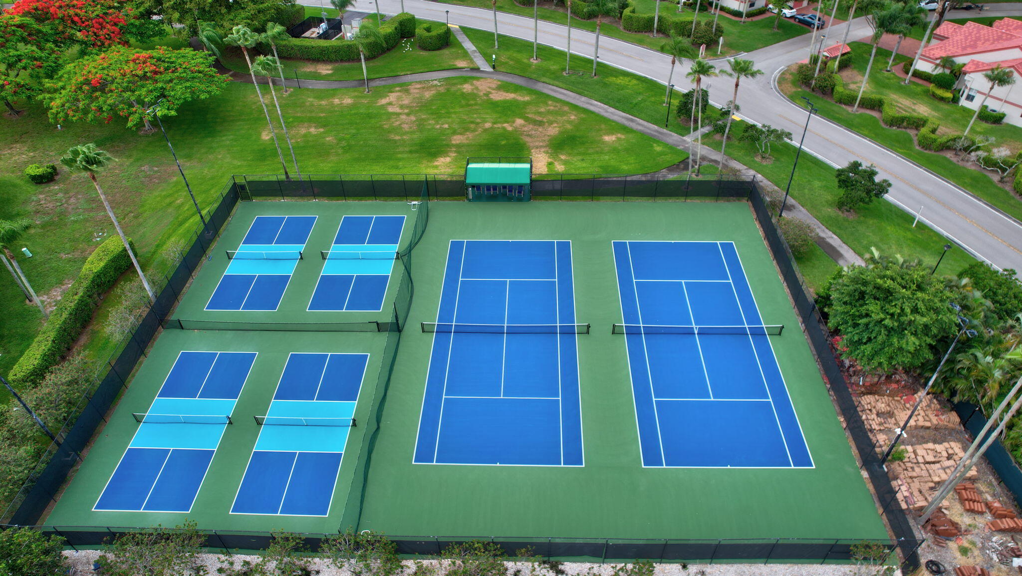 LEXINGTON CLUB VILLAS CONDO - Residential