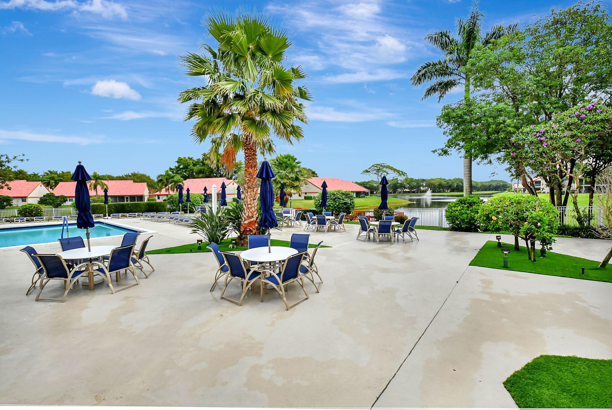 LEXINGTON CLUB VILLAS CONDO - Residential