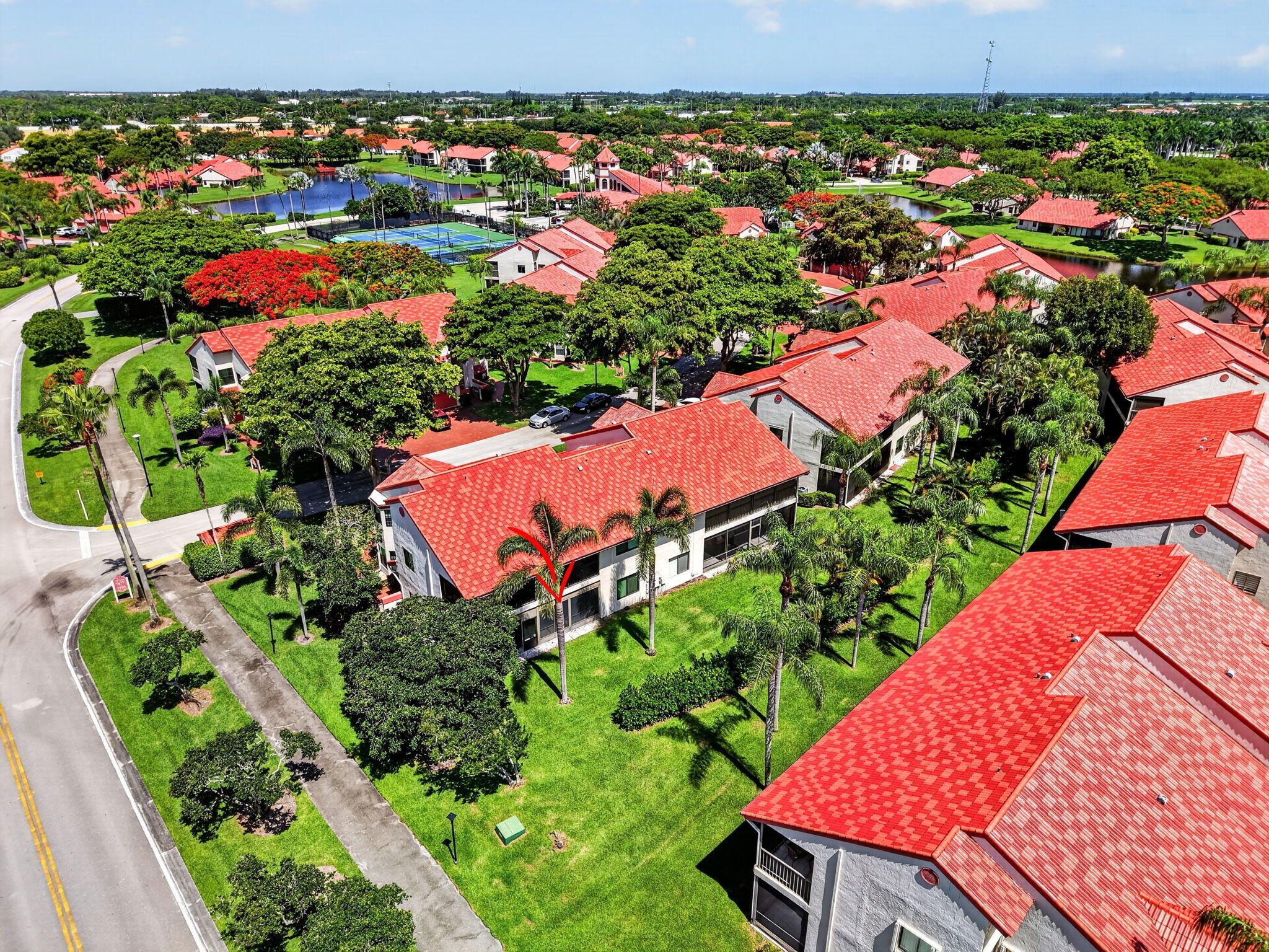 LEXINGTON CLUB VILLAS CONDO - Residential