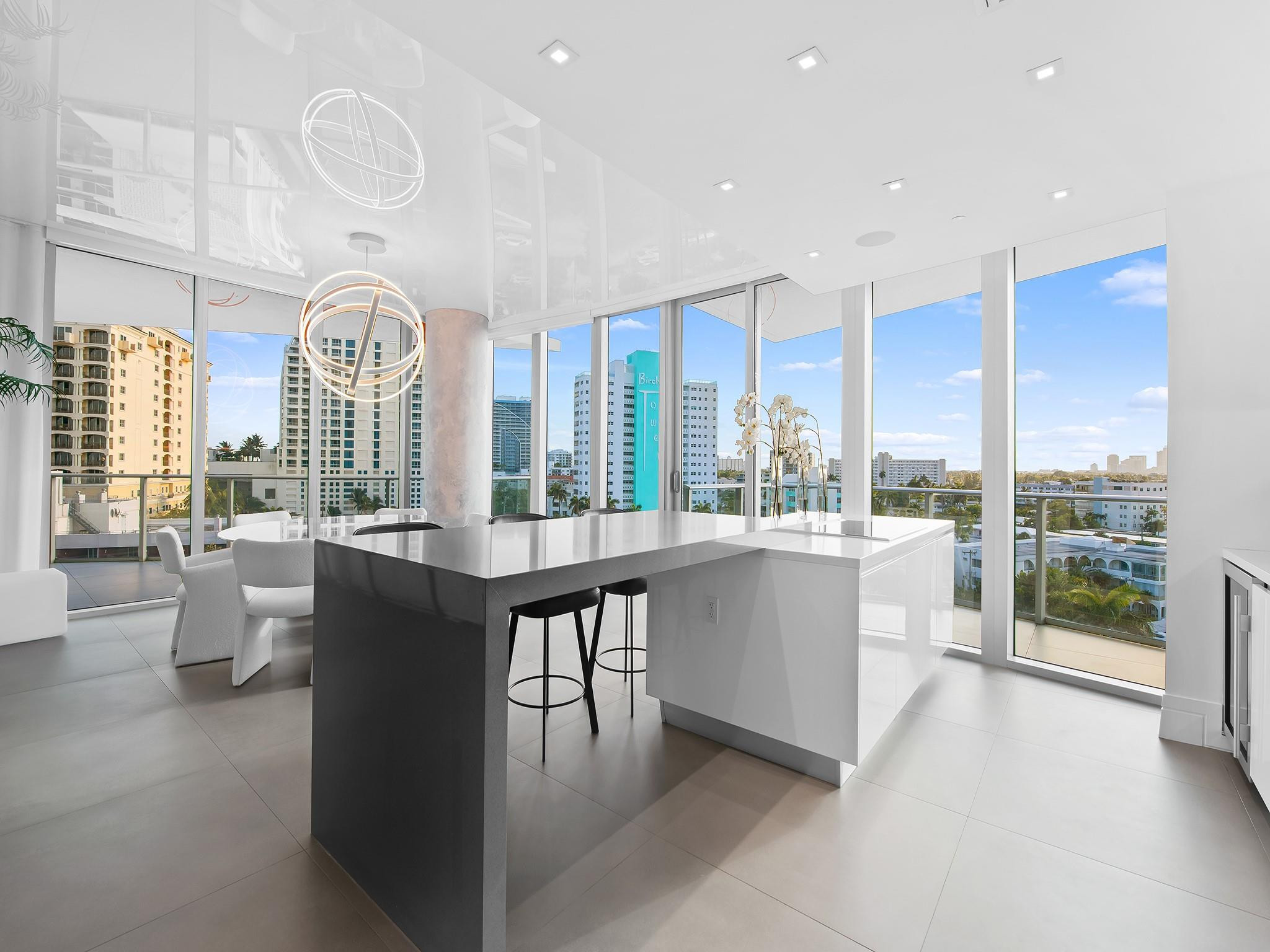 PARAMOUNT - Residential Lease