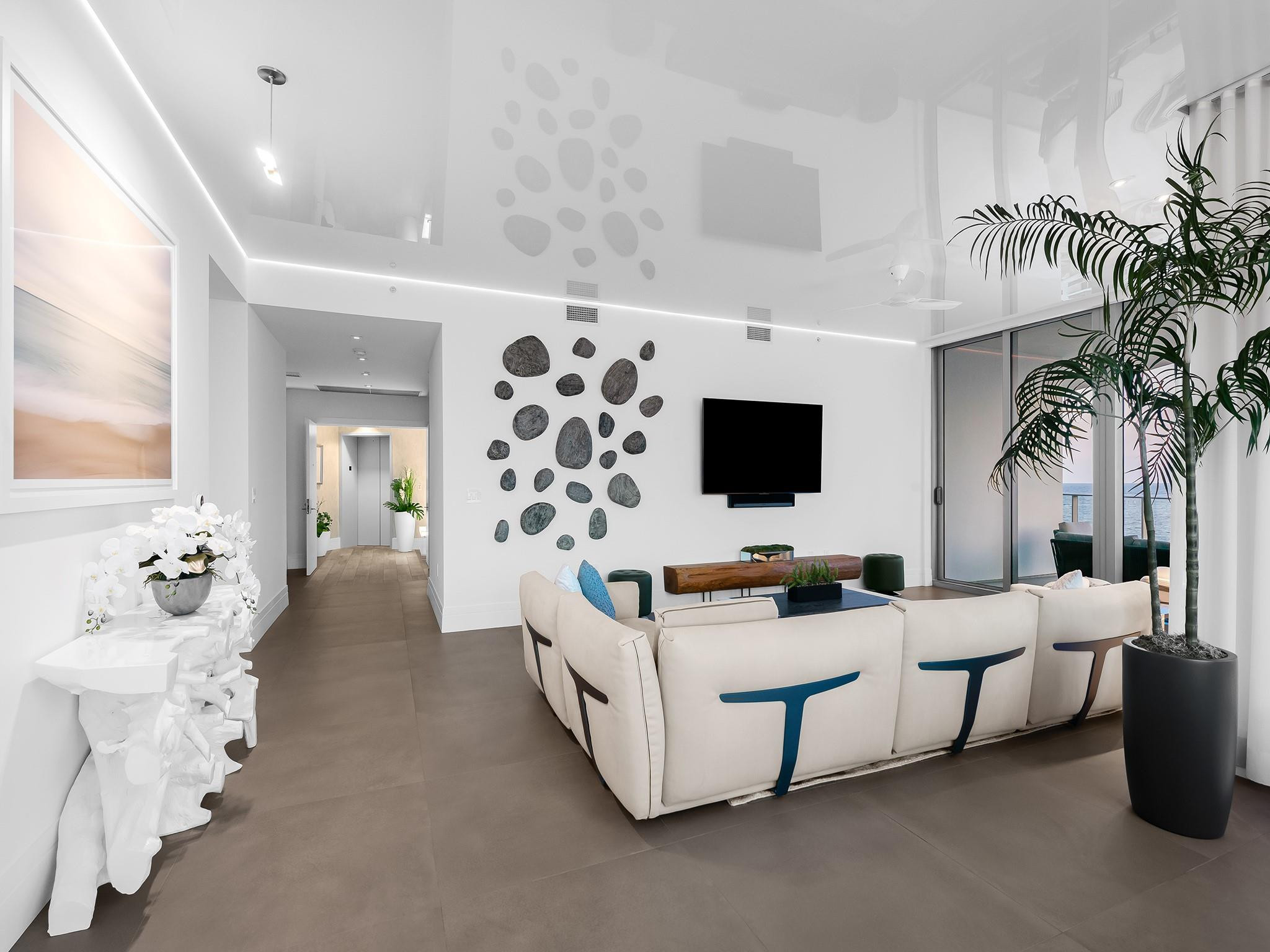 PARAMOUNT - Residential Lease